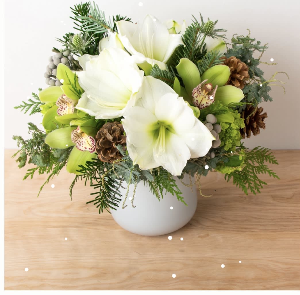 classic centerpiec - Your order will be arranged approximately as shown on our website.