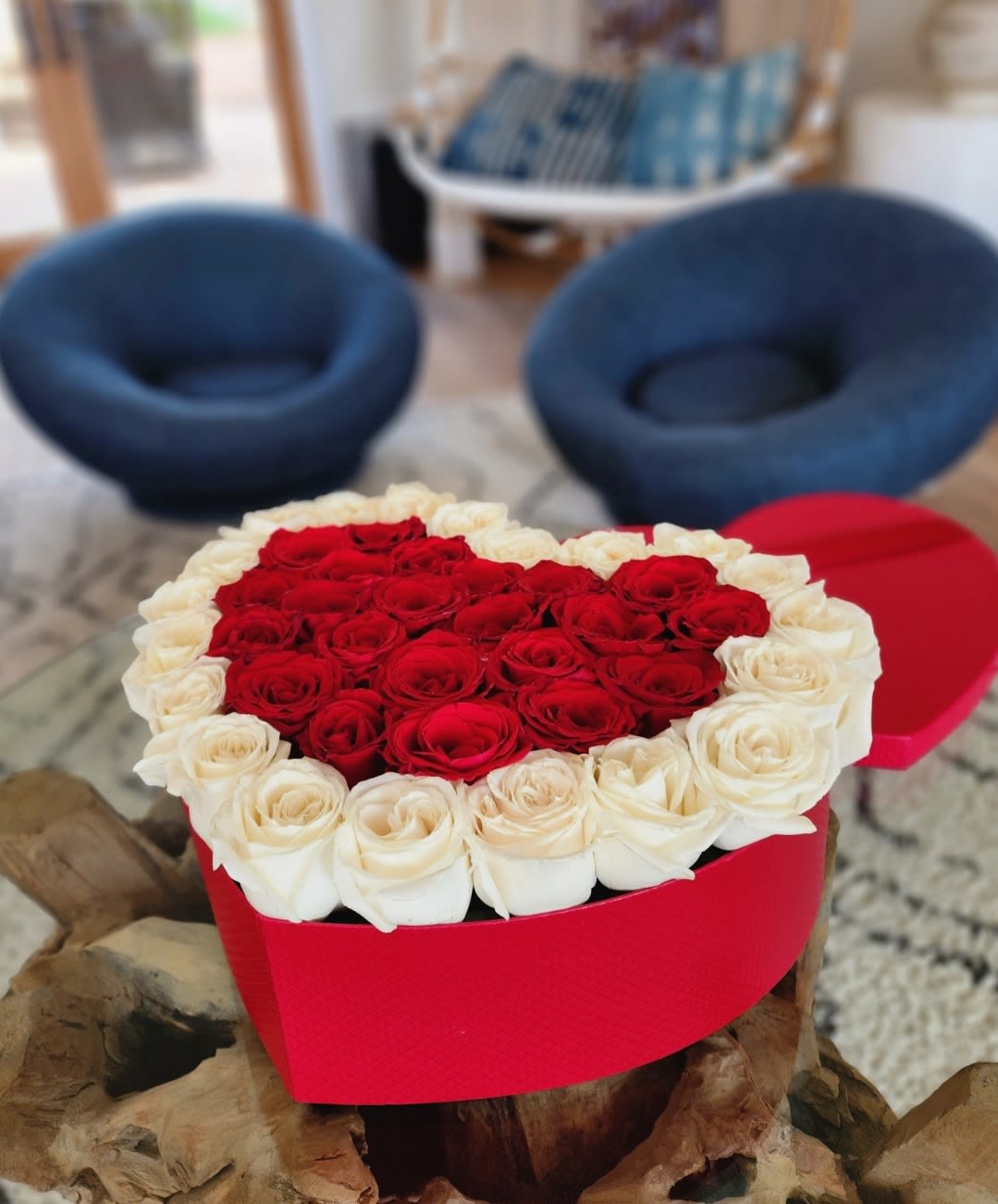 Romantic Gift - Flowers in a box is a romantic gift for any celebration. Such a gift will help to express your admiration, care, love and other tender feelings, as well as to show maximum attention. Your beloved will be incredibly happy if she is presented with such a luxurious bouquet
