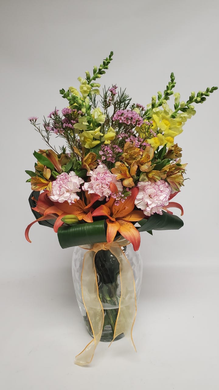 designers choice - This will be a wonderful selection of what we have in the studio. You may ask for a special color, we will try to comply with your request. If we have it in the shop