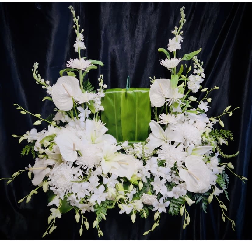 “U” 1. for PICTURE only Garden U shaped in Lihue, HI Flowers Forever LLC