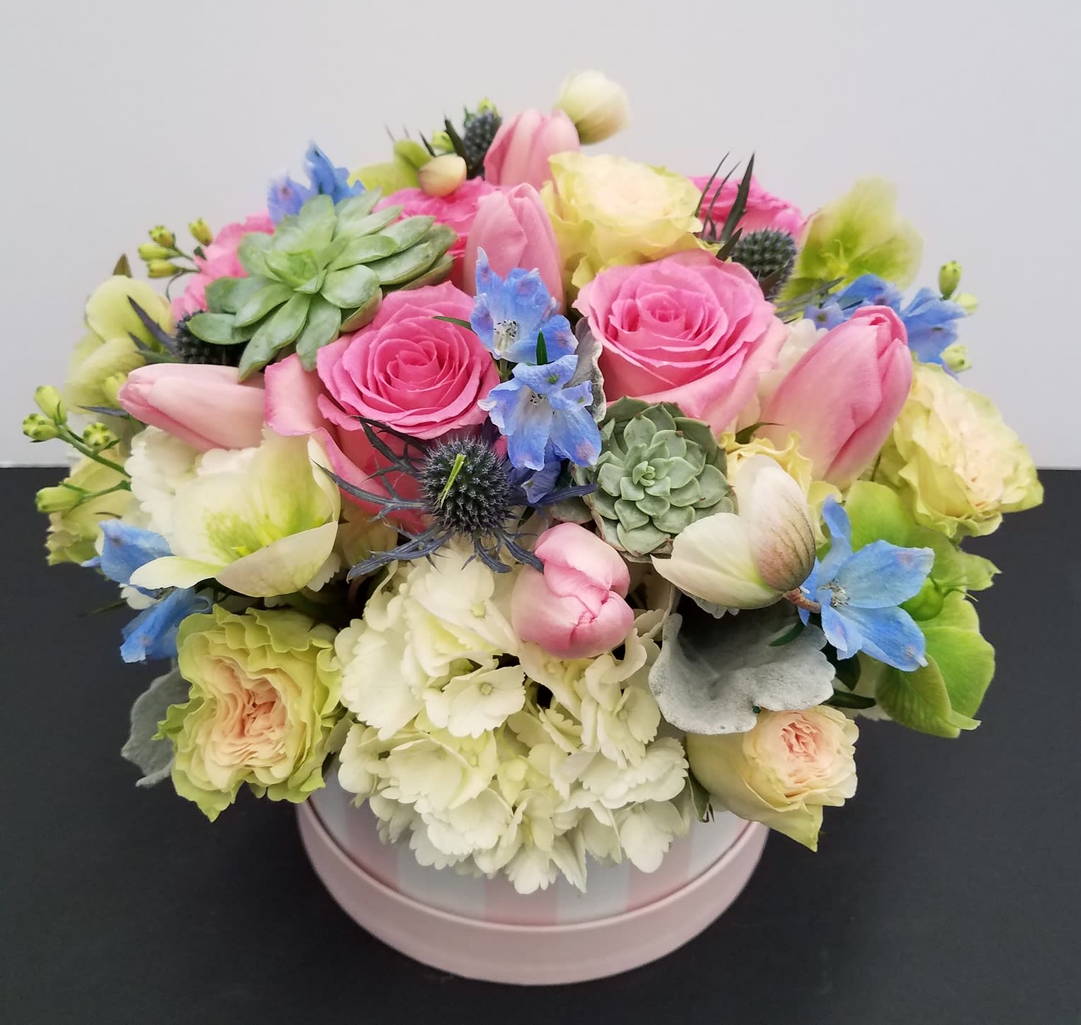 Newton Florist - Flower Delivery by Blooms of Elegance
