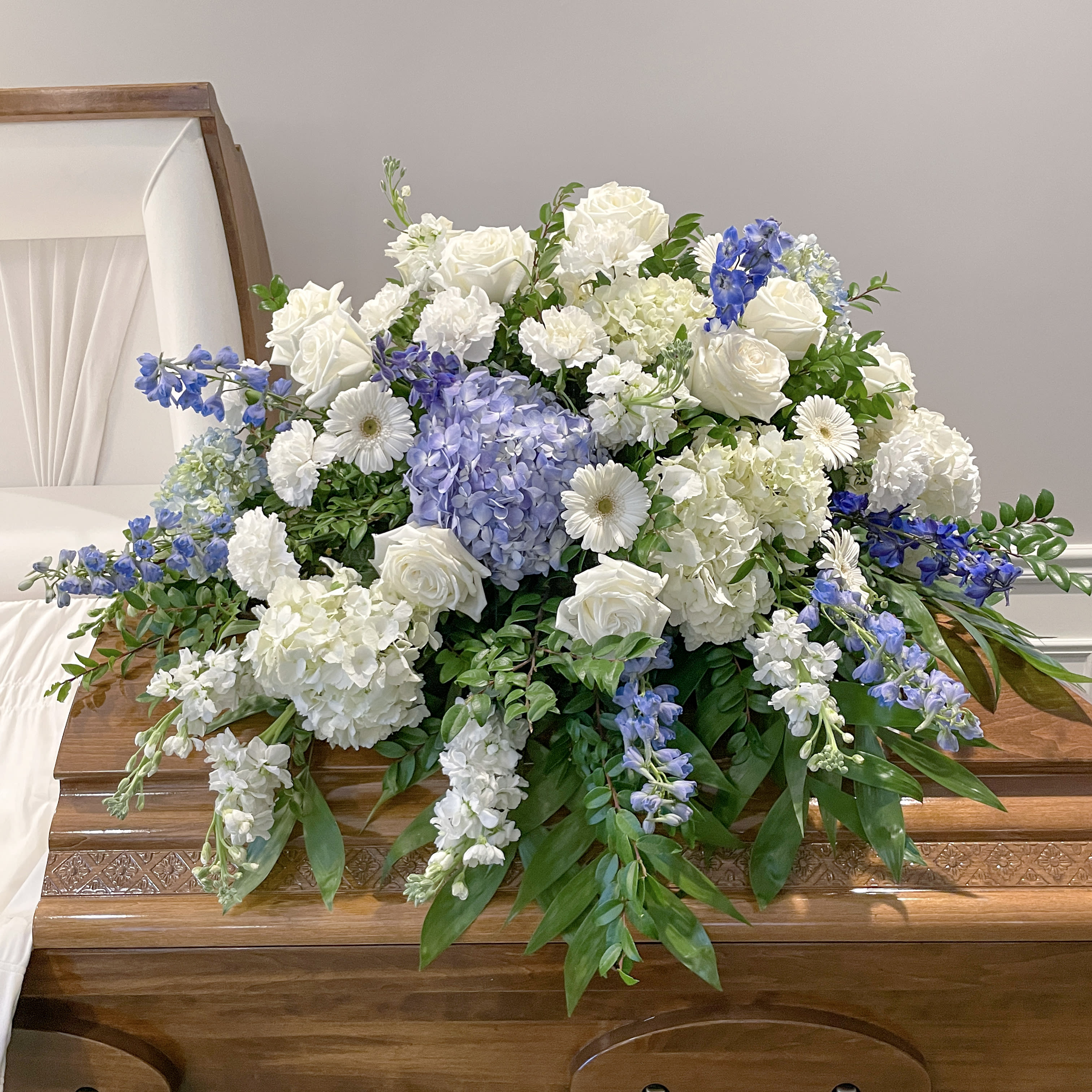 Funeral flowers casket blanket best sale