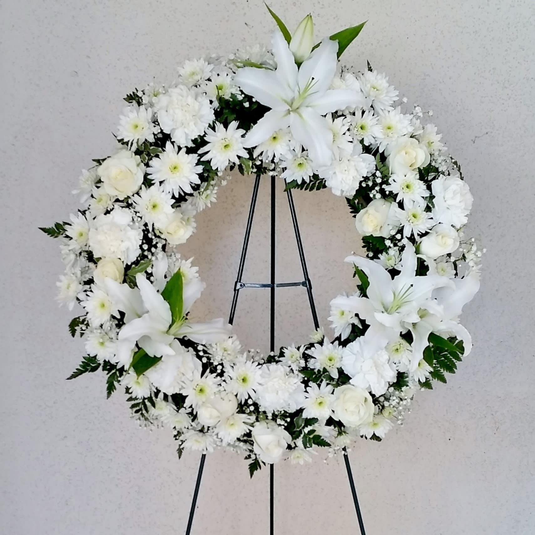 Serene Blessings White Wreath #148274 in Fort Worth, TX - DAVIS