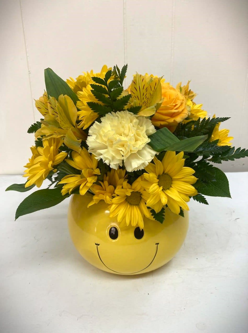 Sunny Smile - A joyful arrangement perfect to cheer someone up or just because.