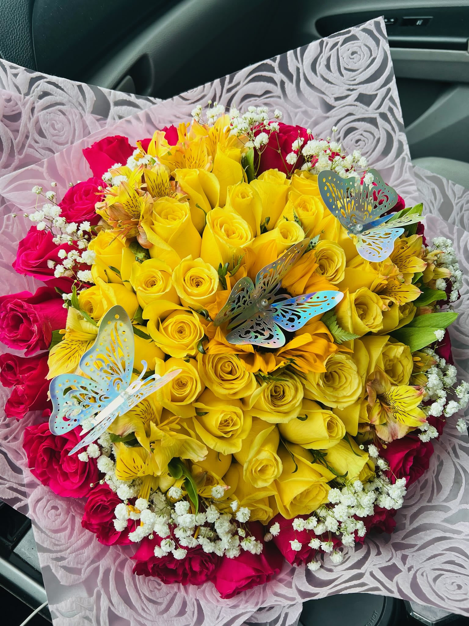 Yellow Rose Bouquet - 3 doz yellow roses and 2 doz hot pink roses