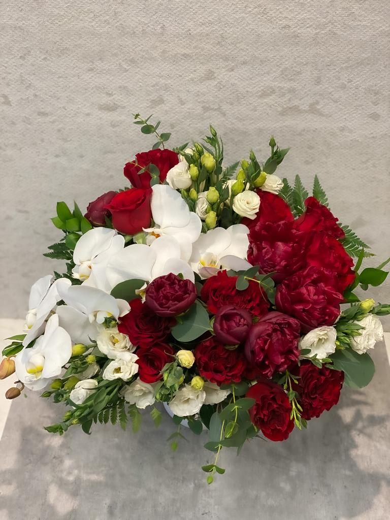 Luxury Flowers Red and White - Standard - Your order will be arranged approximately as shown on our website