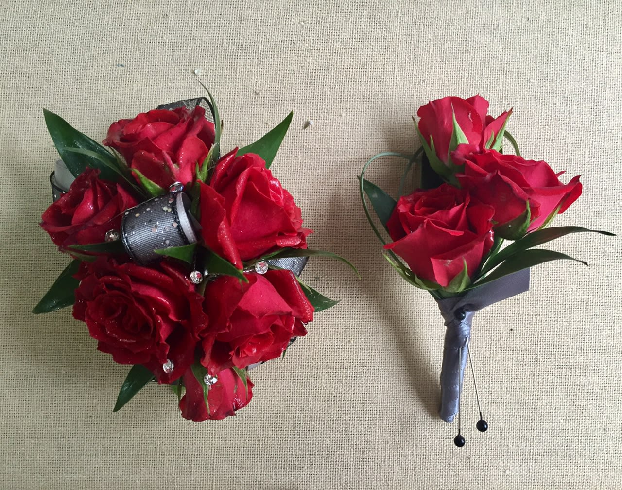 Red corsages online