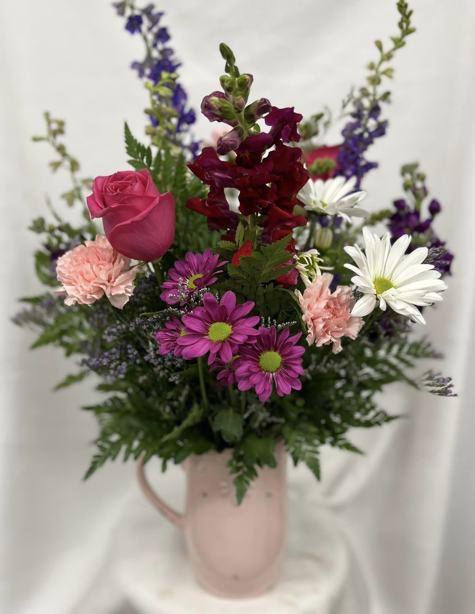 O'Beautiful Day Vase Arrangement Fresh Flower Vase in Elkton, MD