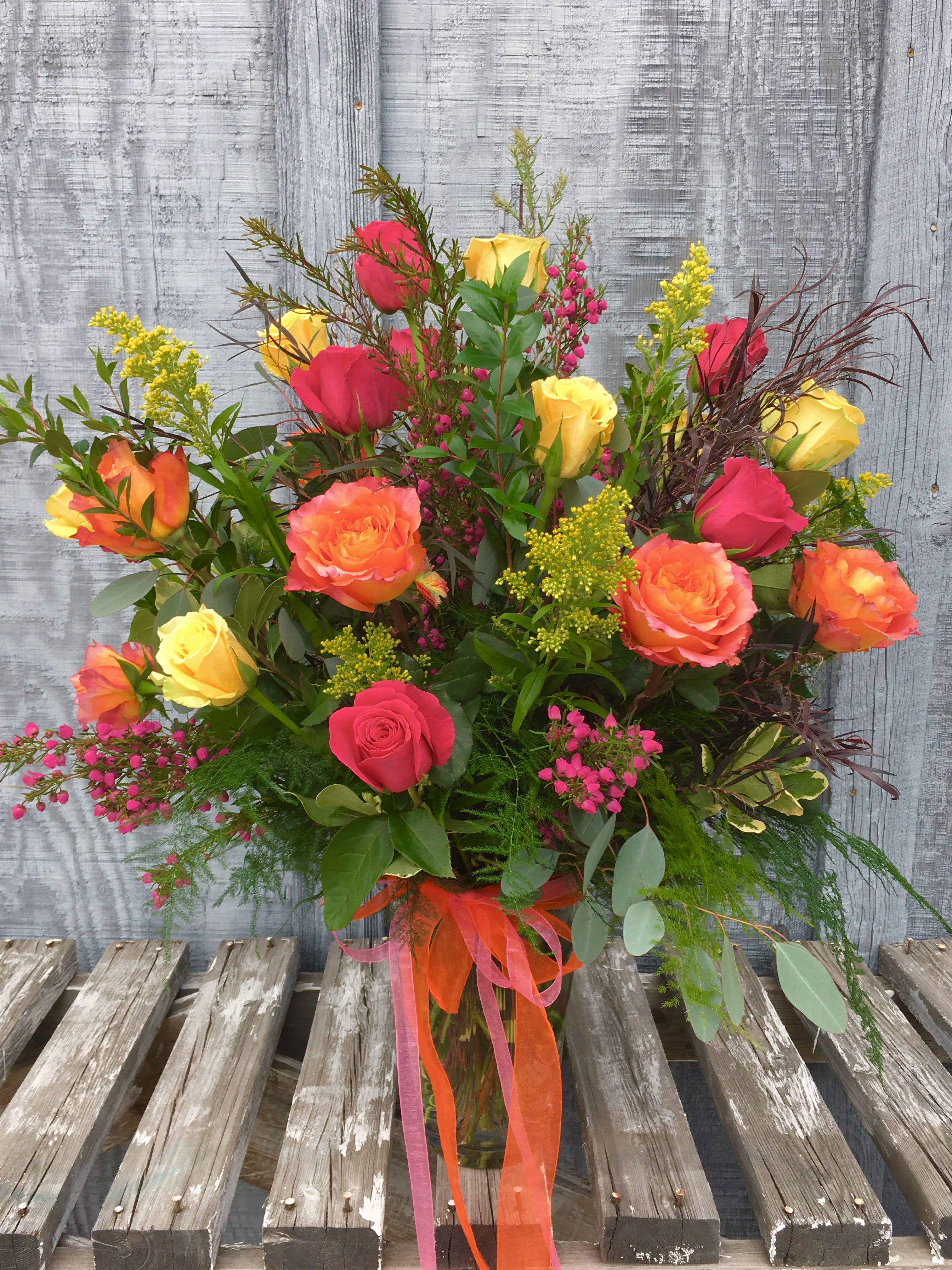 ophobe Udelukke nuance Colorful 2 Dozen Rose Mix in Hamilton, MT | Flower Happy Floral & Gifts