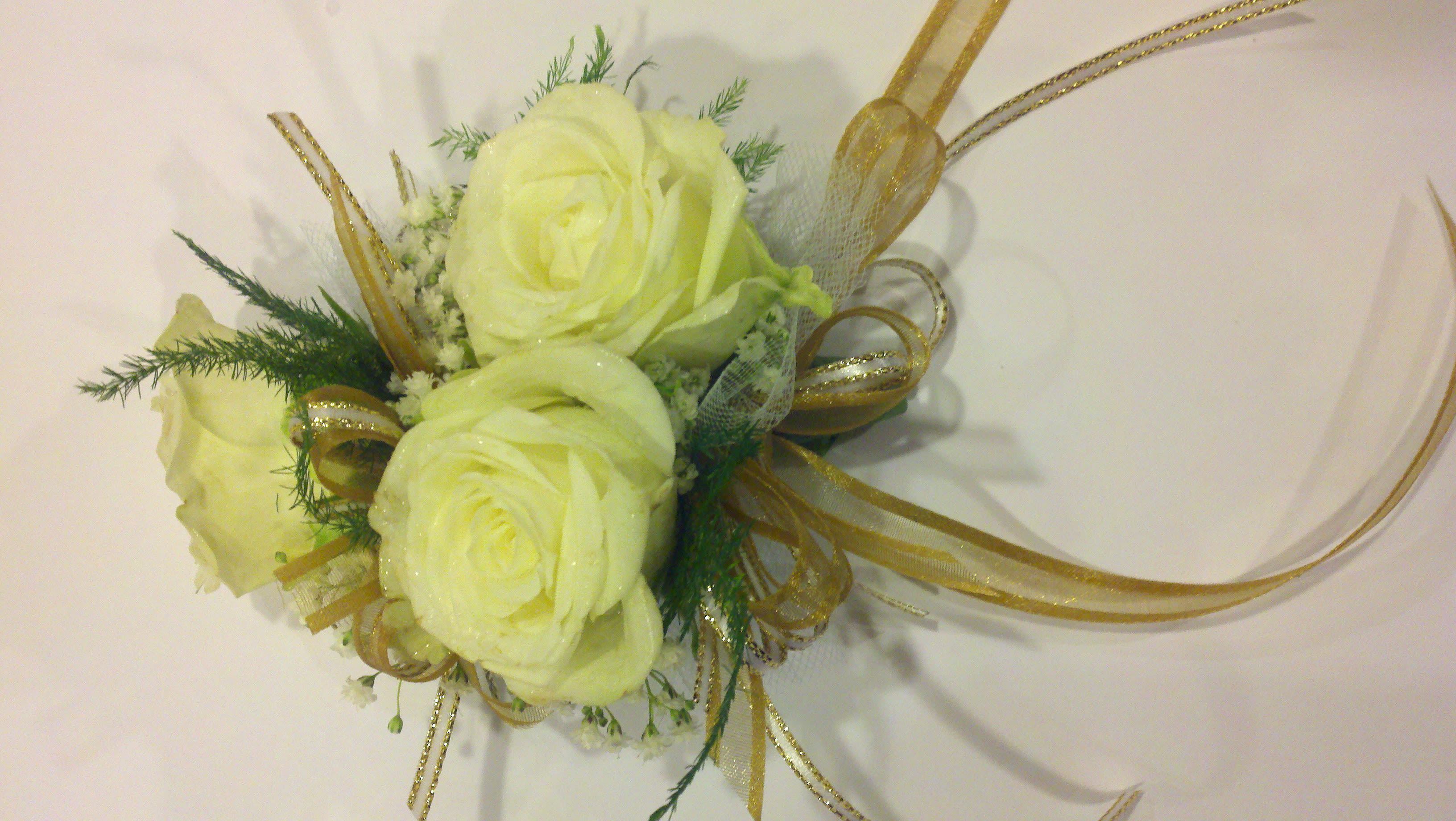 Gold wrist corsage prom clearance