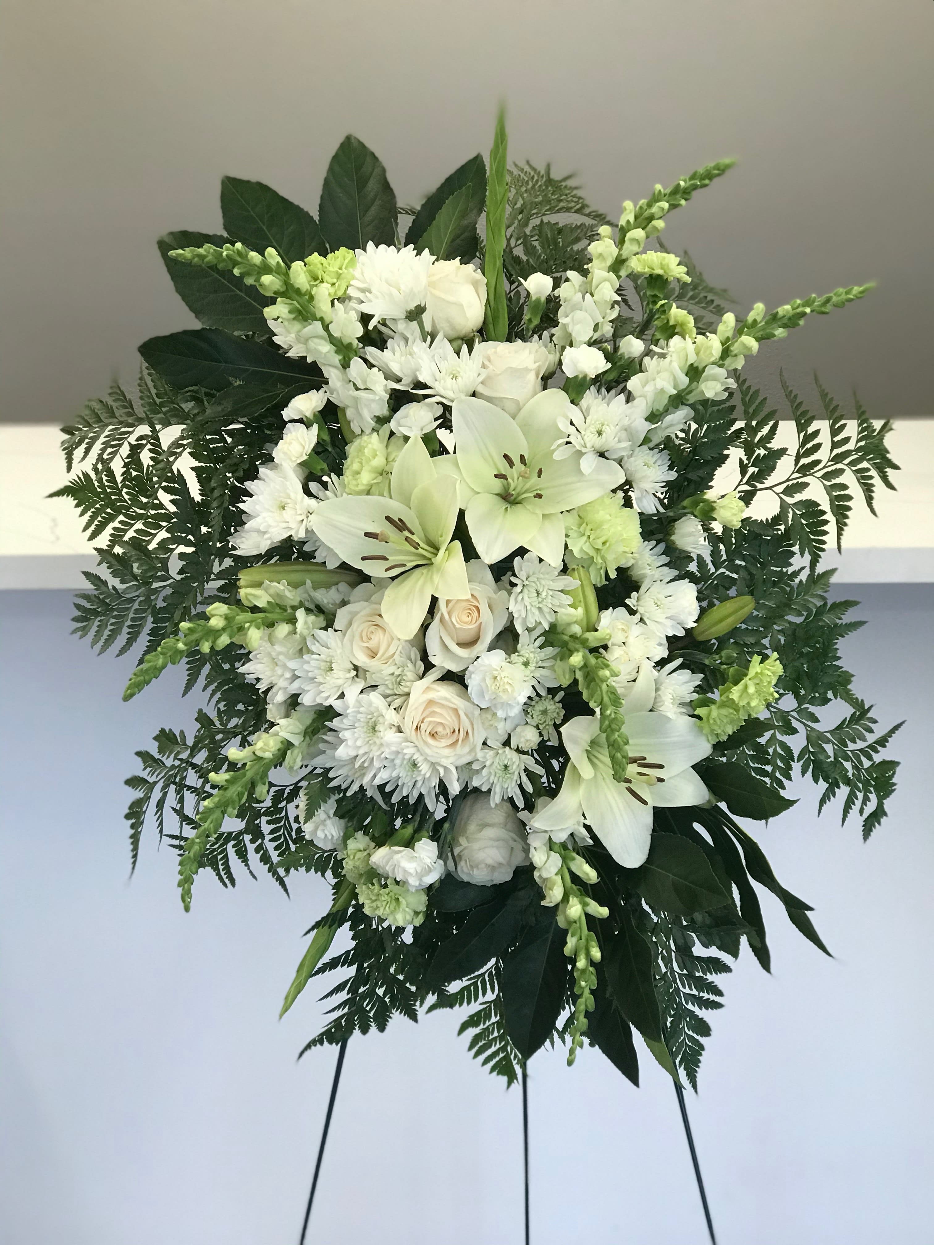 Love and Light - Honor the life of a love one with thoughtful elegance. 