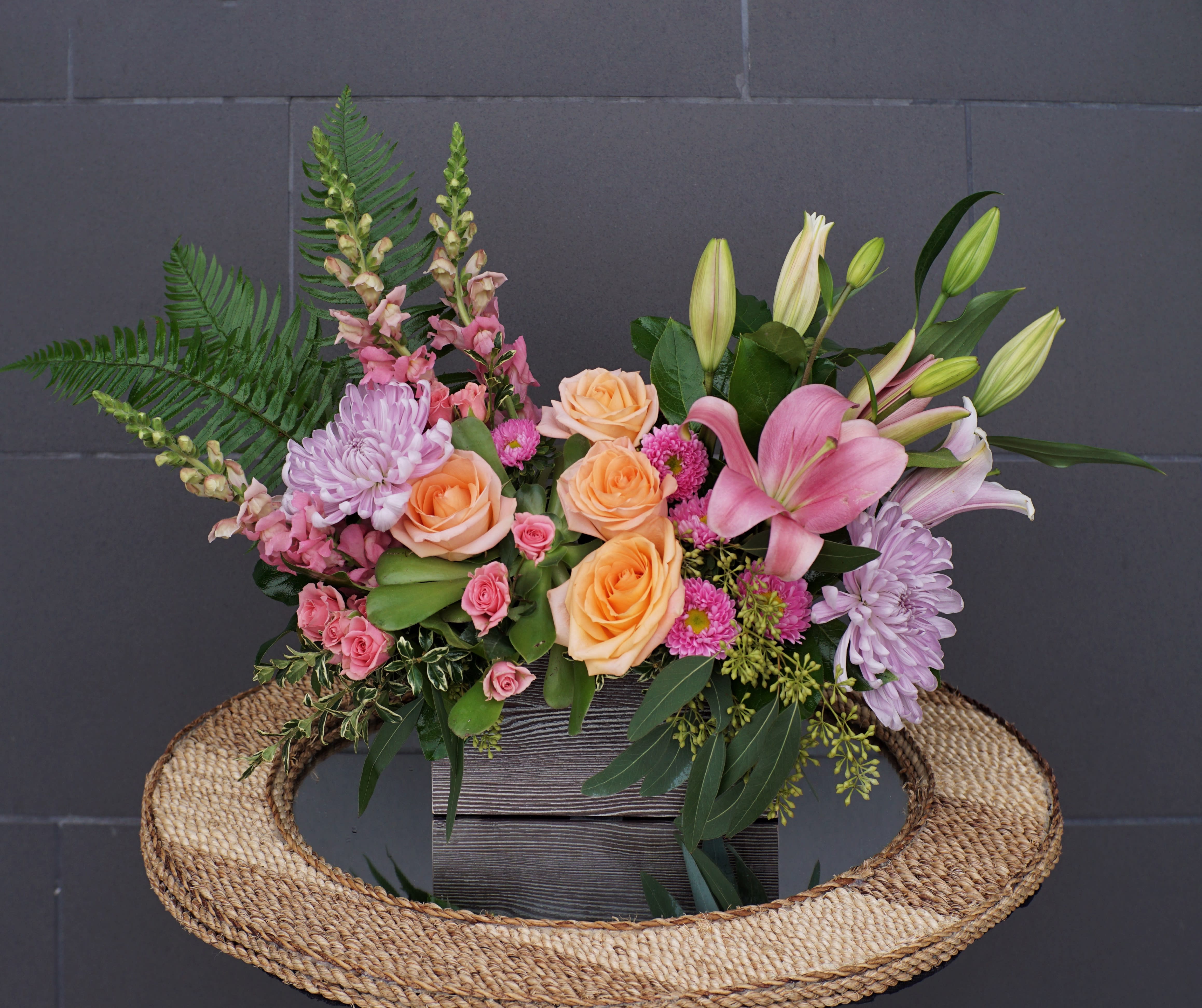 Sweetness - Soft and sweet pastel colors of lily, rose, snapdragon, succulent... and nice accents STANDARD: FIRST PHOTO DELUXE: SECOND PHOTO