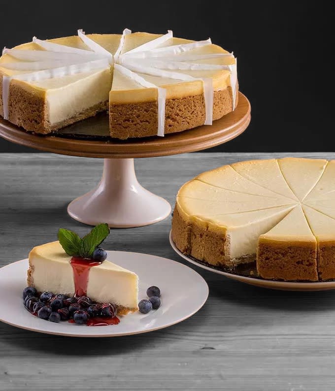 New York cheesecake - New York Cheesecake will thrill the most finicky of dessert purists.