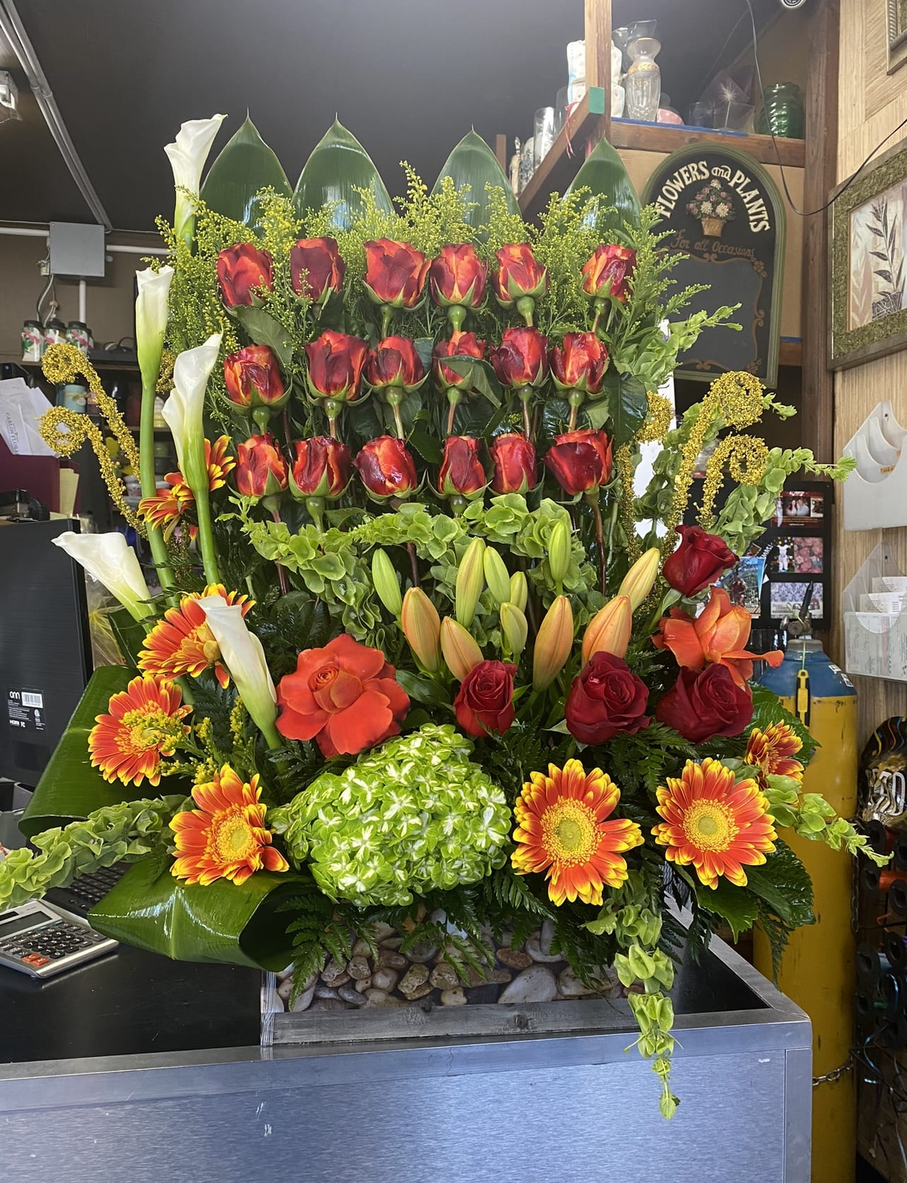 Tropical 3 line design arrangement by Flower Studio San Diego