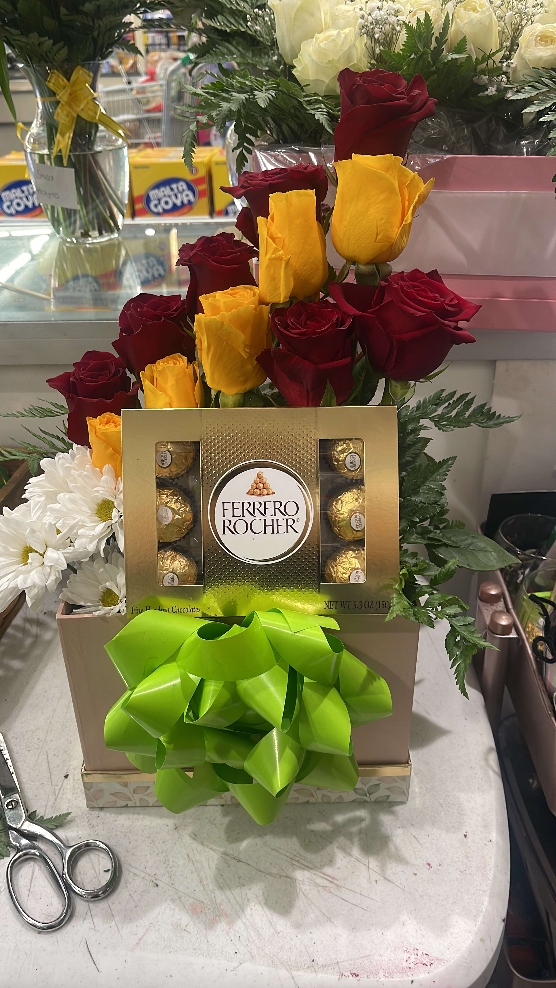 ROSARIO SUNRISE - RED, ROSES,YELOW ROSES,  CHOCOLAT BOX