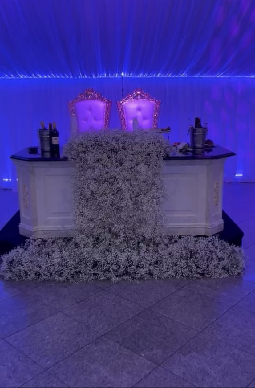 Baby's breath sweetheart table Baby's breath sweetheart table - Made in baby's breath.