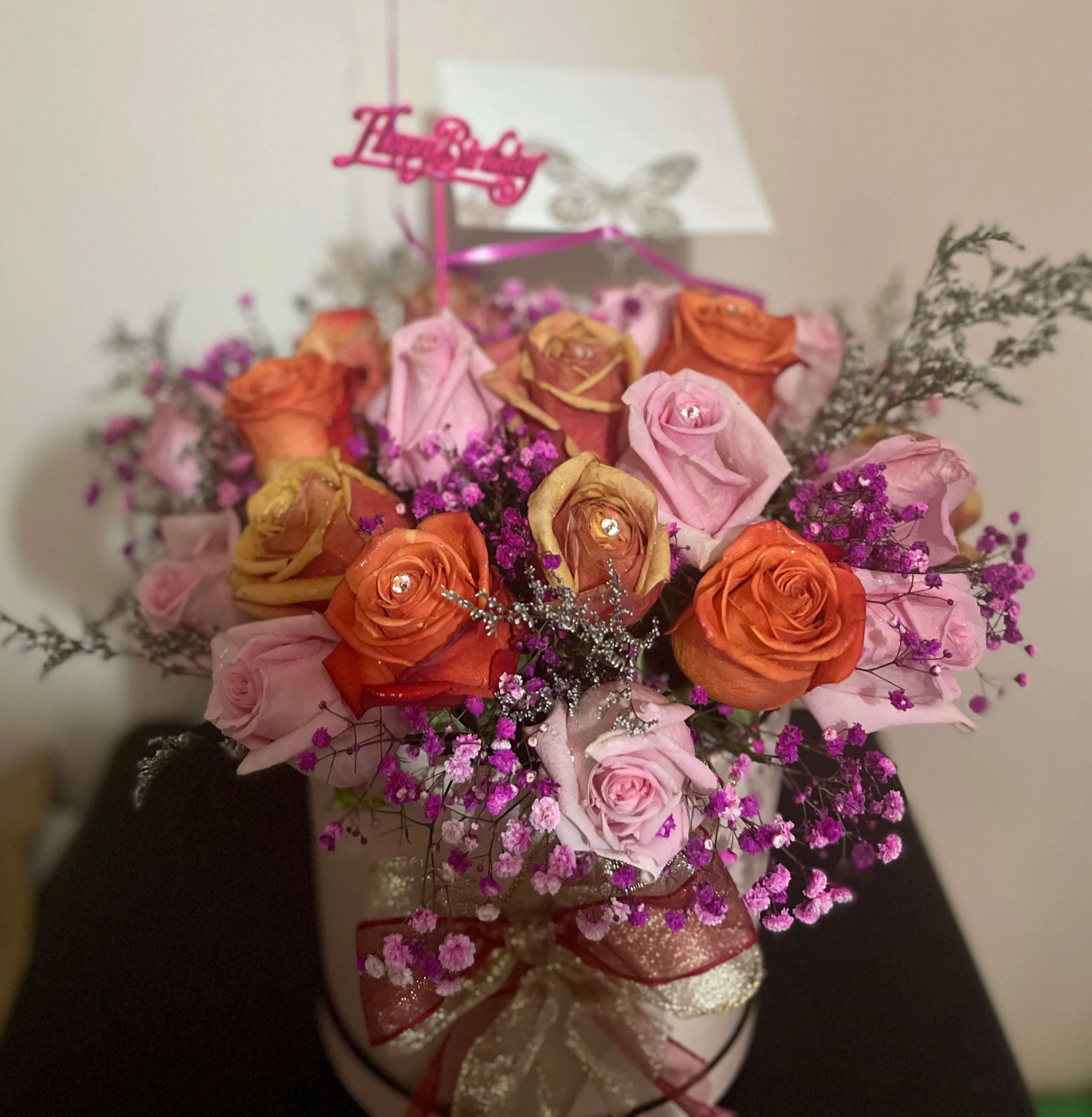 Box pink roses fantasy - Tricolors Roses.
