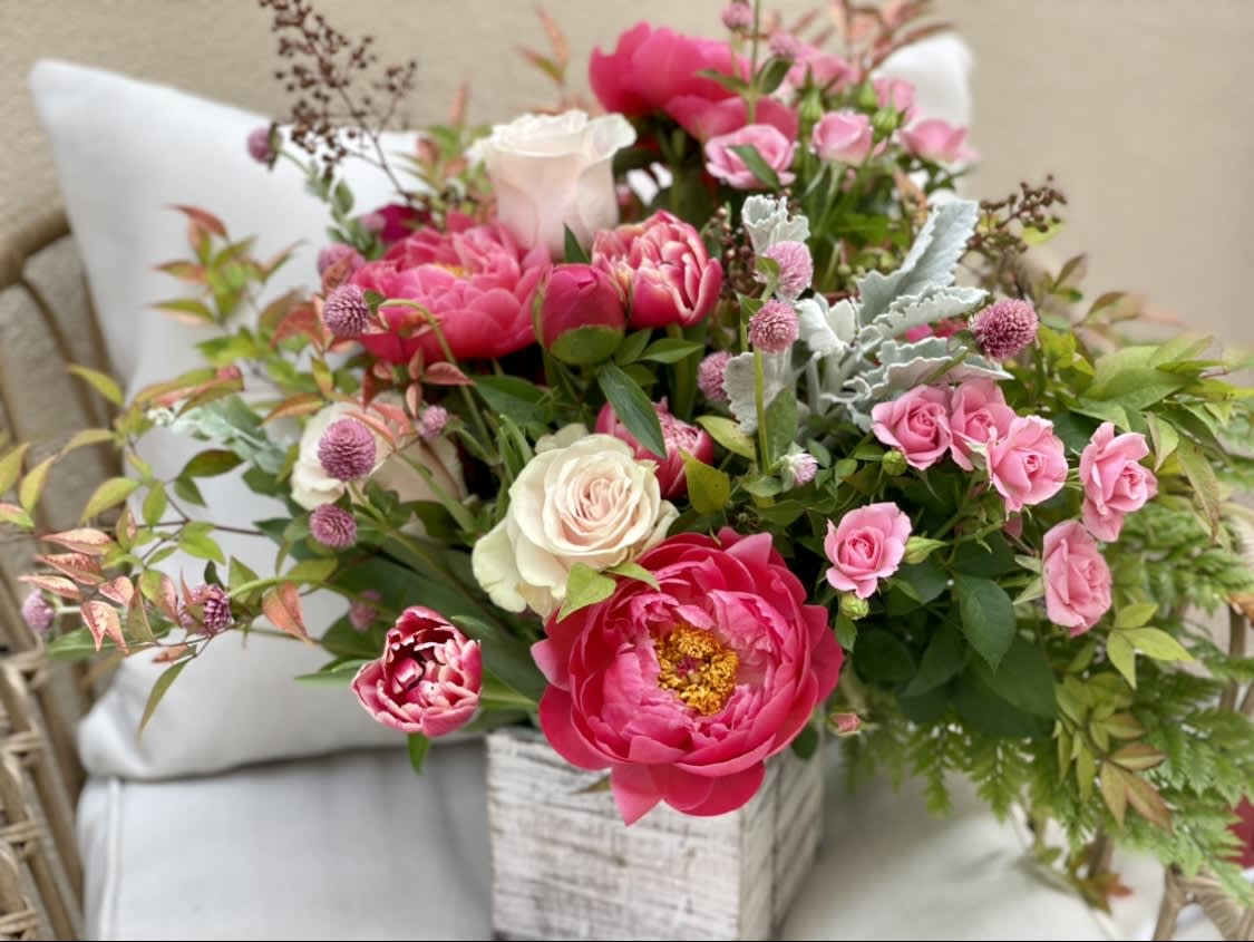 MANHATTAN BEACH VIBES in Manhattan Beach, CA Purely Floral