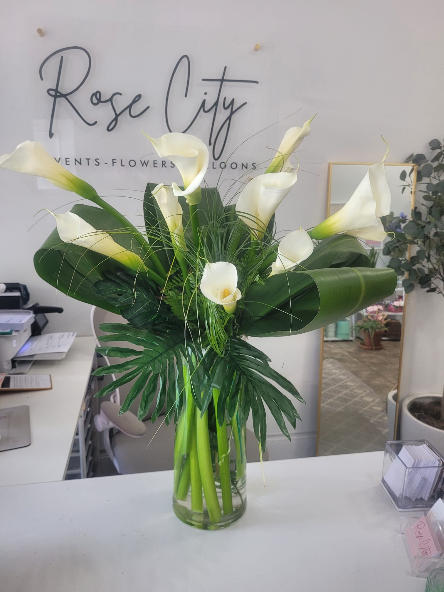True Love True Love - The bouquet pictured reflects our original design for this product. While we always try to follow the color palette, we may replace stems to deliver the freshest bouquet possible, and we may sometimes need to use a different vase. We have a simple goal – delight our customers with flowers that are high quality, fresh, and beautiful. While we may occasionally need to substitute for color or flower variety, we promise that the blooms you receive will be fresh and wow you or your gift recipient.