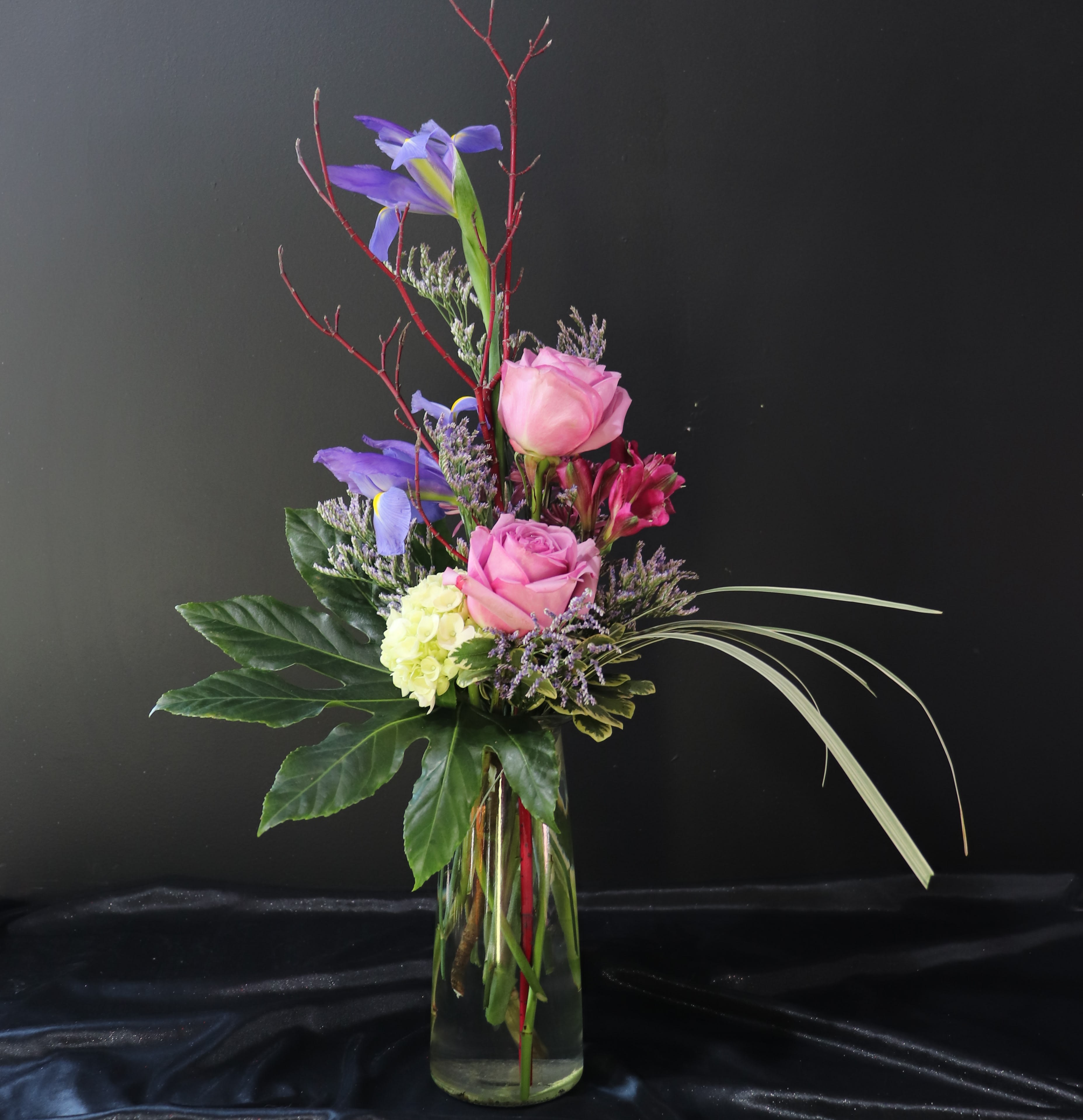 Bliss - This elegant arrangement is nothing but the definition of bliss with it's beautiful clean design!