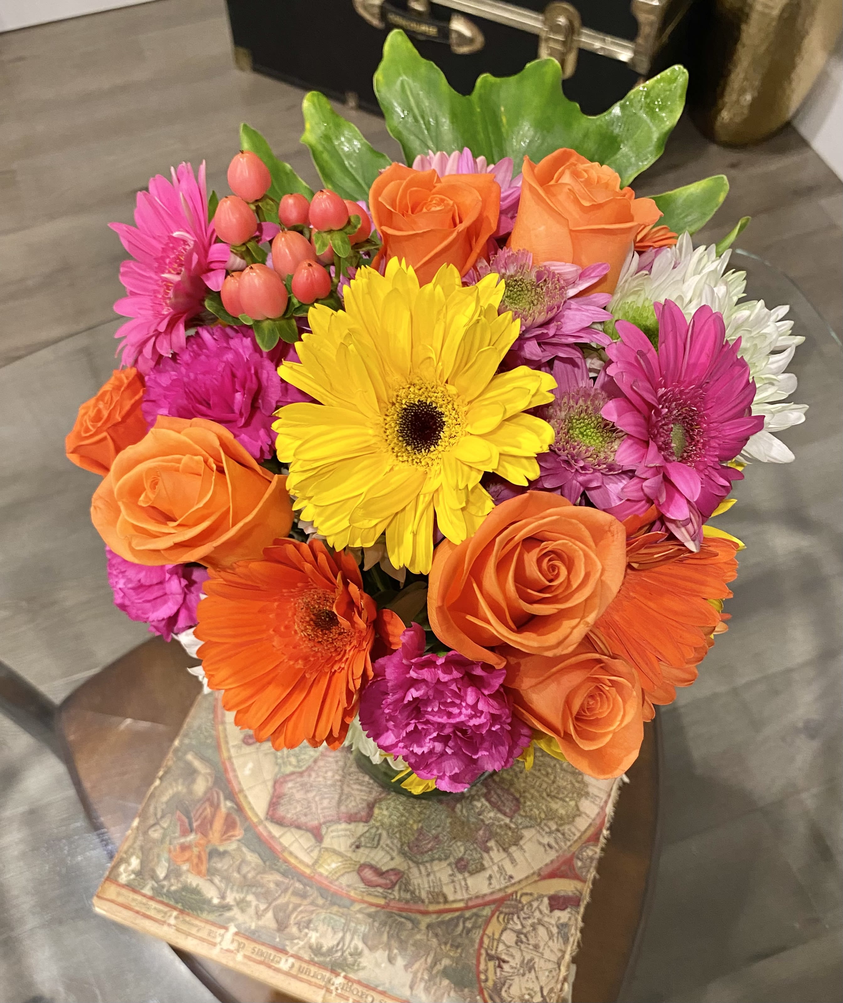 Happy colors in a vase - Beautiful combination with bright colors 