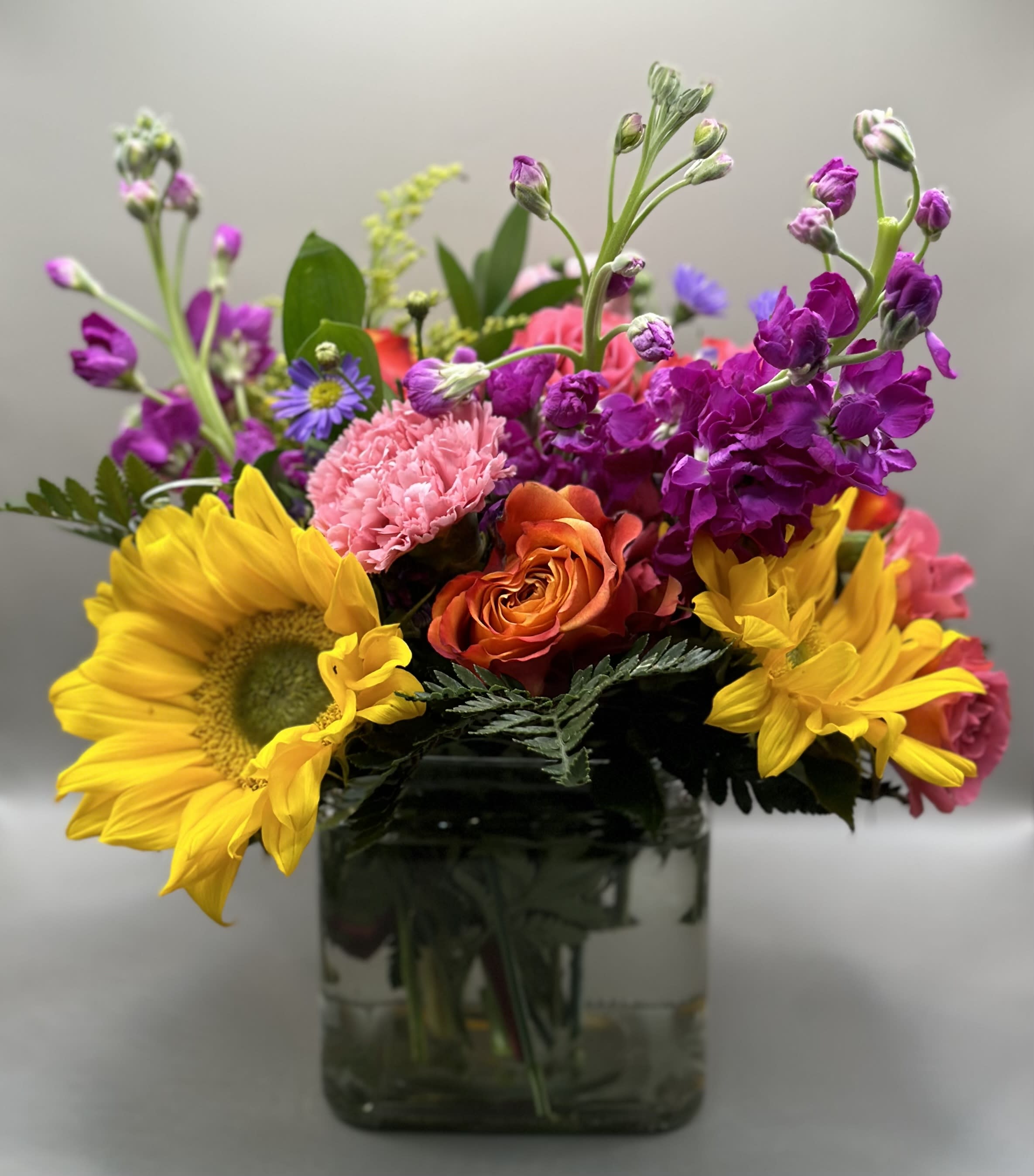 Bright Cube - Beautiful arrangement with mixed of flowers. This arrangement will bright anyone's Day! 