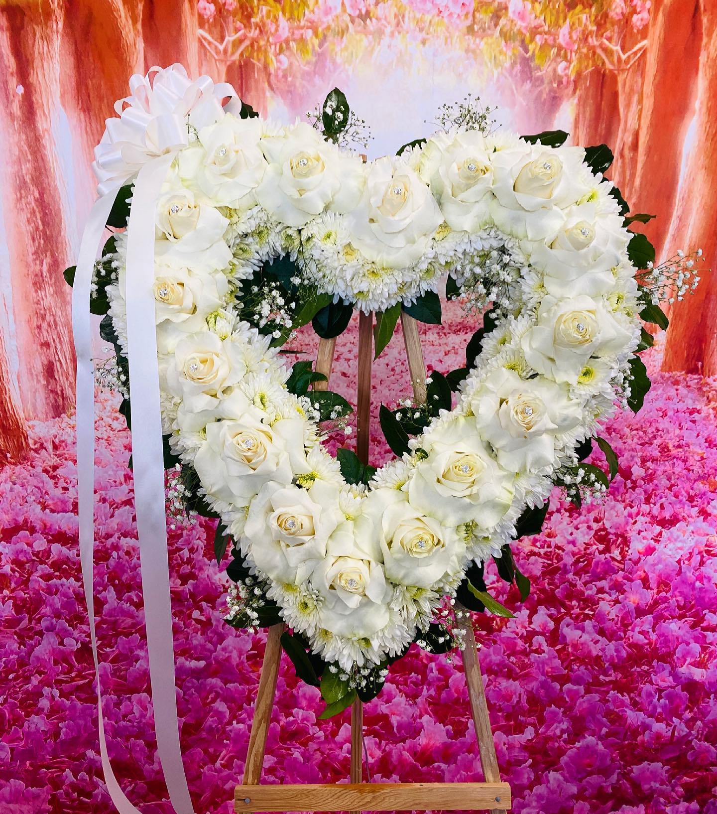 Funeral - Medium Heart With White Roses Funeral - Medium Heart With White Roses - Funeral - Medium Heart With White Roses