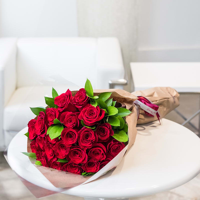 One Dozen Long-Stemmed Roses In Box