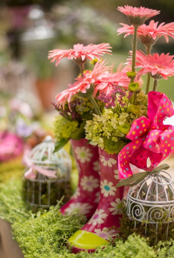 Garden Party - Let Heaven Sent Design Floral Studio help plan your next garden party. We bring everything you need for a fun and relaxing time. Invite family and friends and we will do the rest. (Priced for 10 guest @ $45 per).  Give us a call!