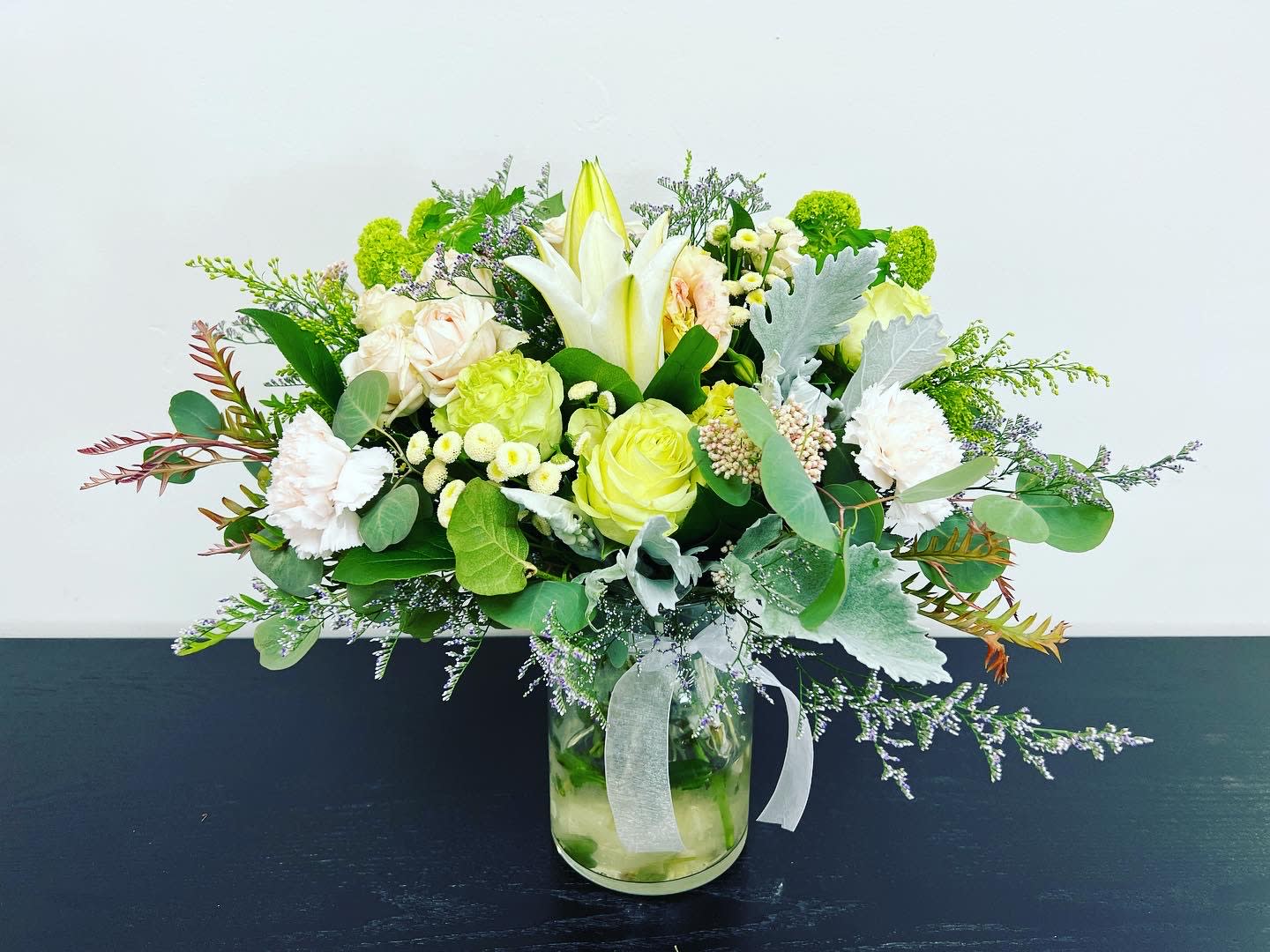 Greenhouse Greenhouse - Rose, Lily, Spray Rose, Carnation