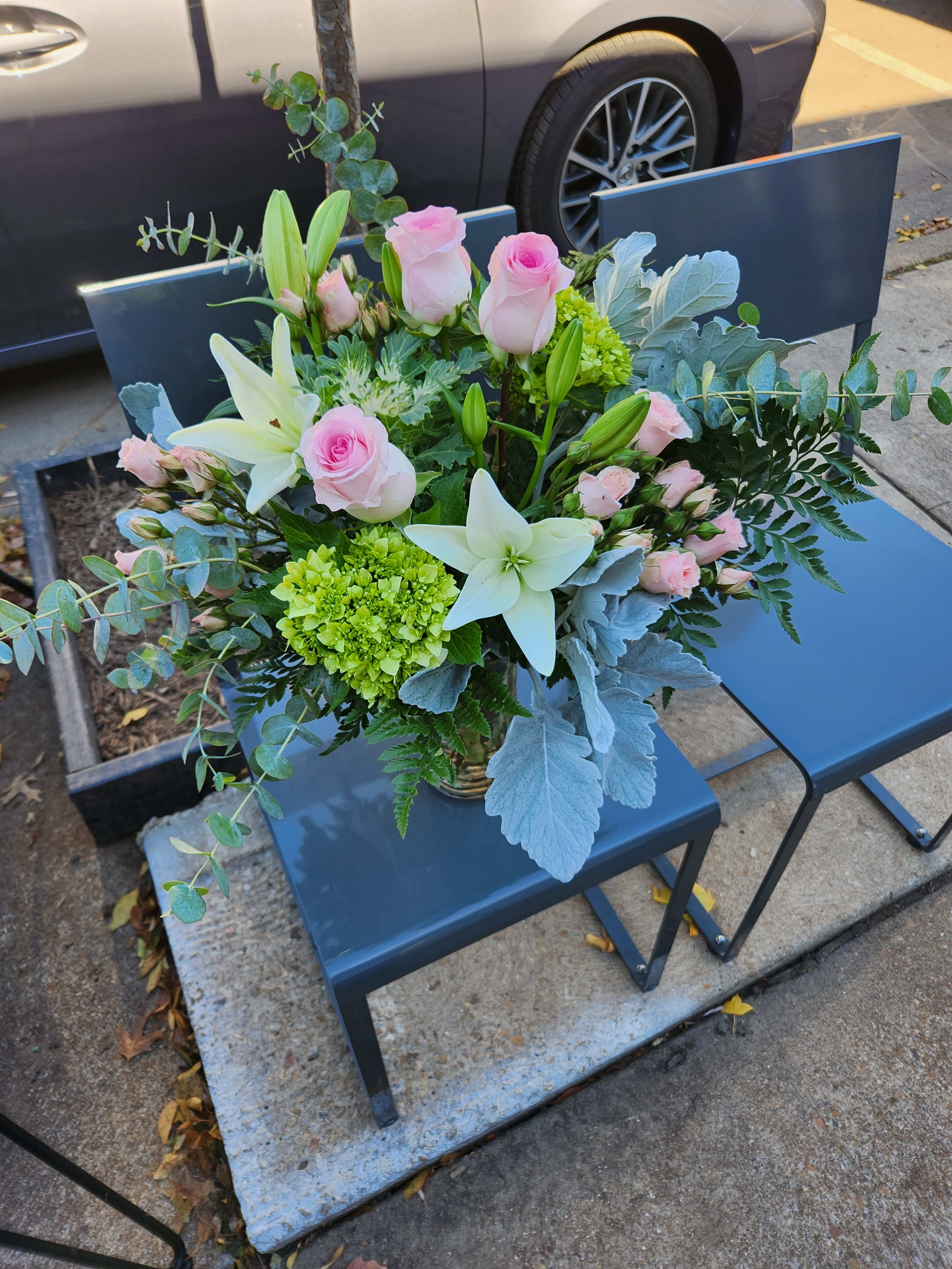 Designer Choice Wild and Free - Designers choice in a loose and wild bouquet