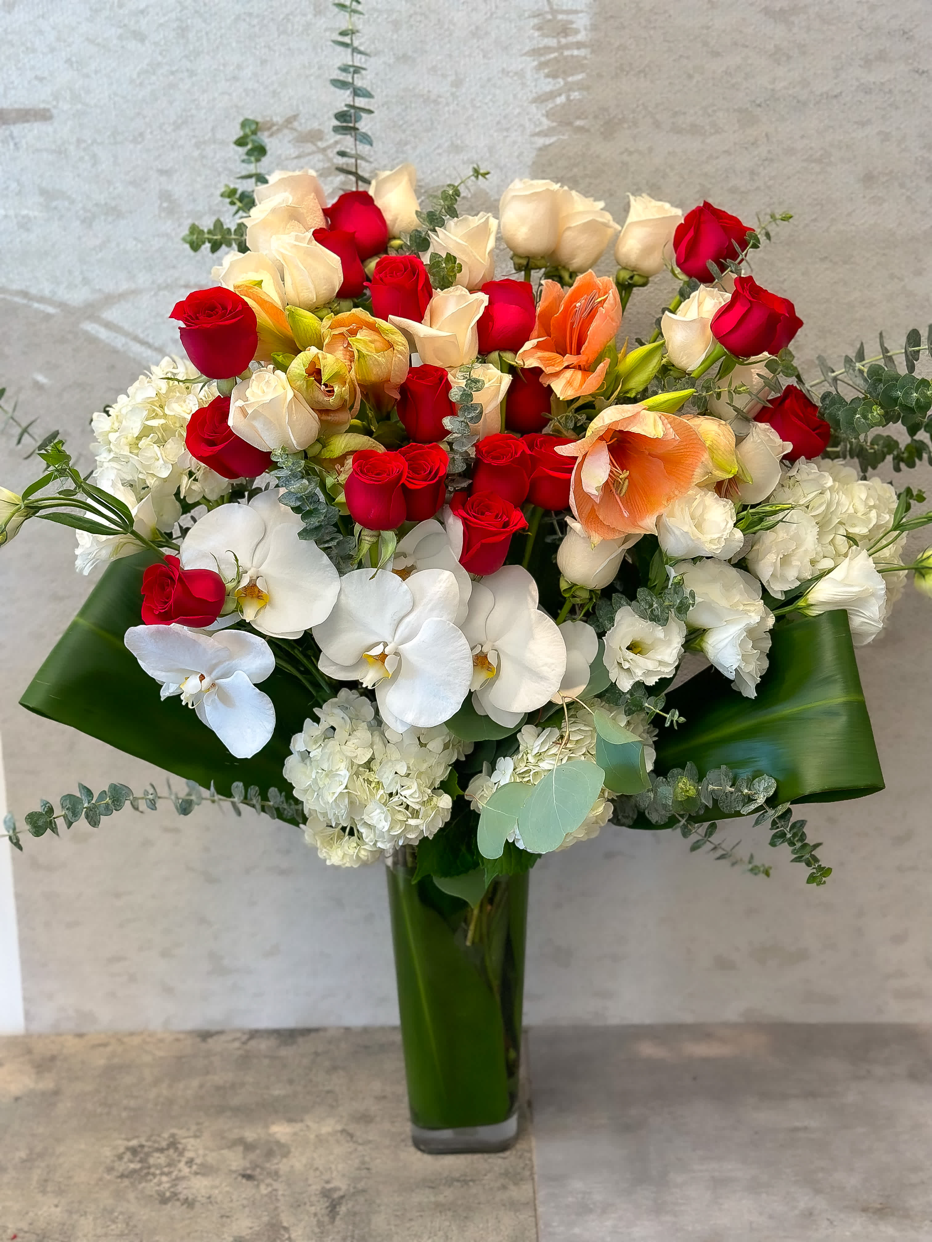 Christmas Flowers - Standard - Your order will be arranged approximately as shown on our website
