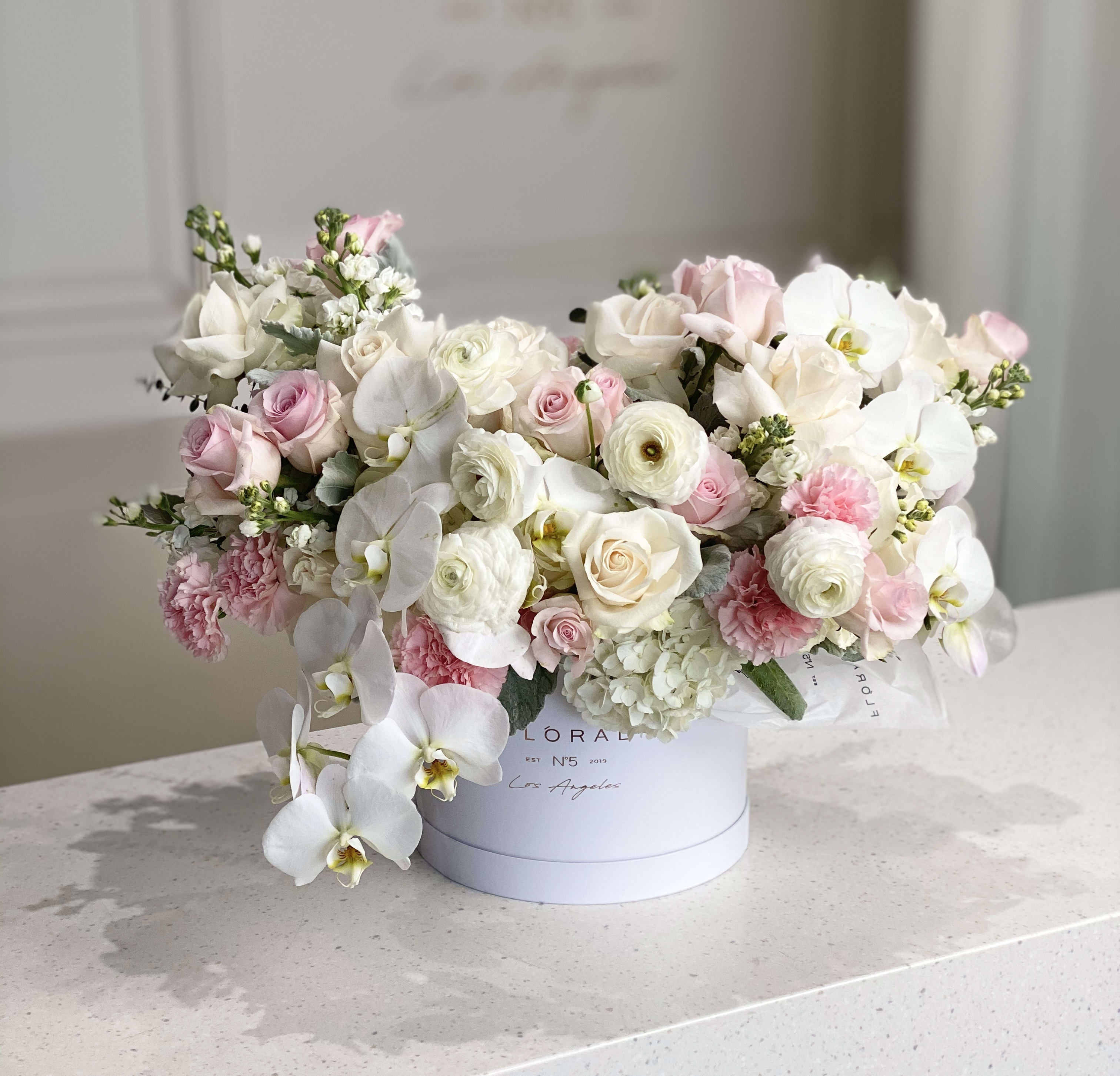 Roses and Orchids Box Roses and Orchids Box