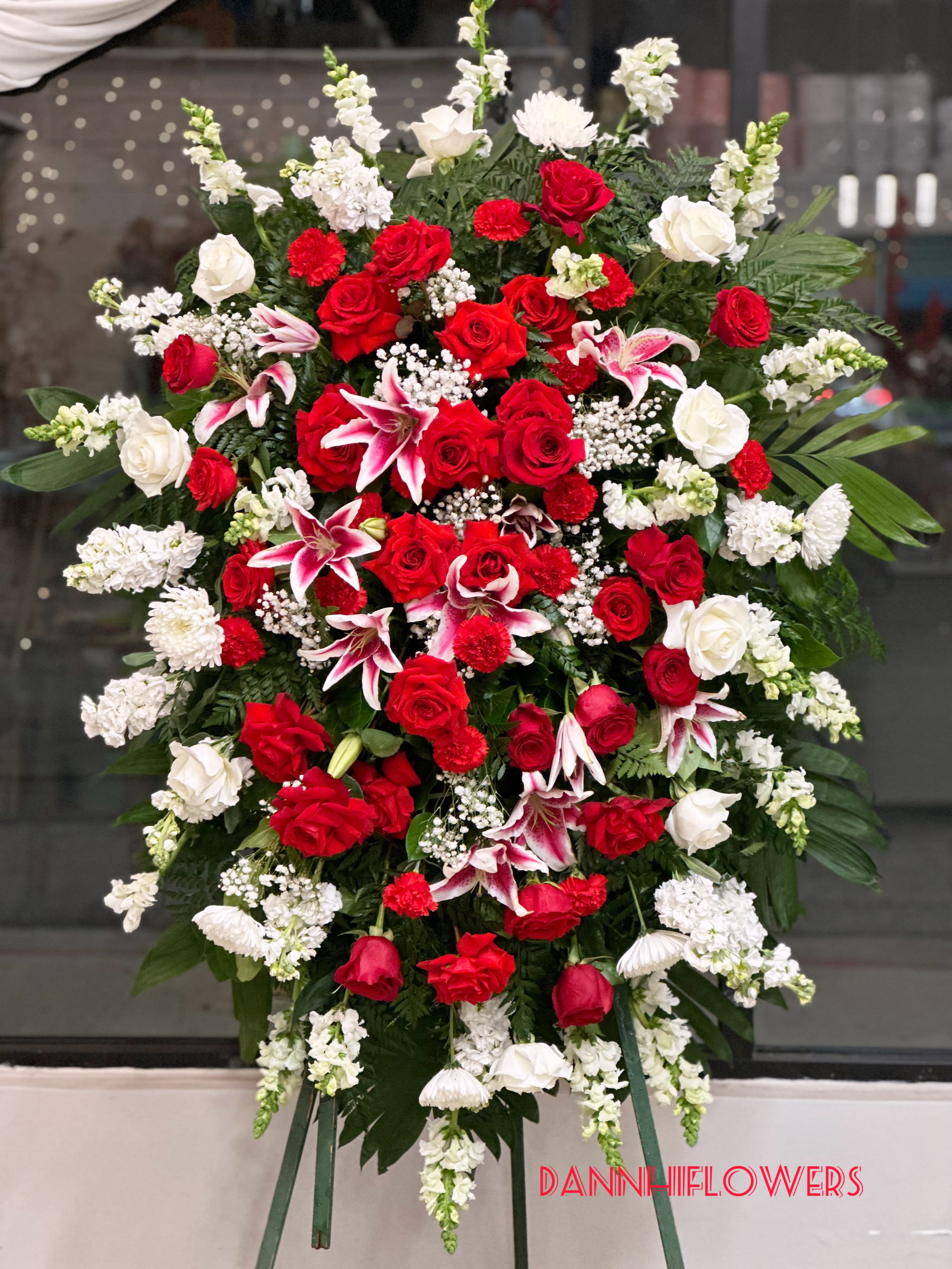 Standing spray 07 Standing spray 07 - Red and White standing spray size 35x60in . Flowers will be hooked on 6ft easle.
