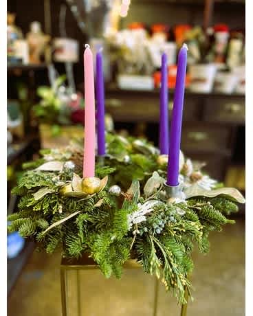 Advent Wreath - Beautiful adorned wreath with 4 taper candles