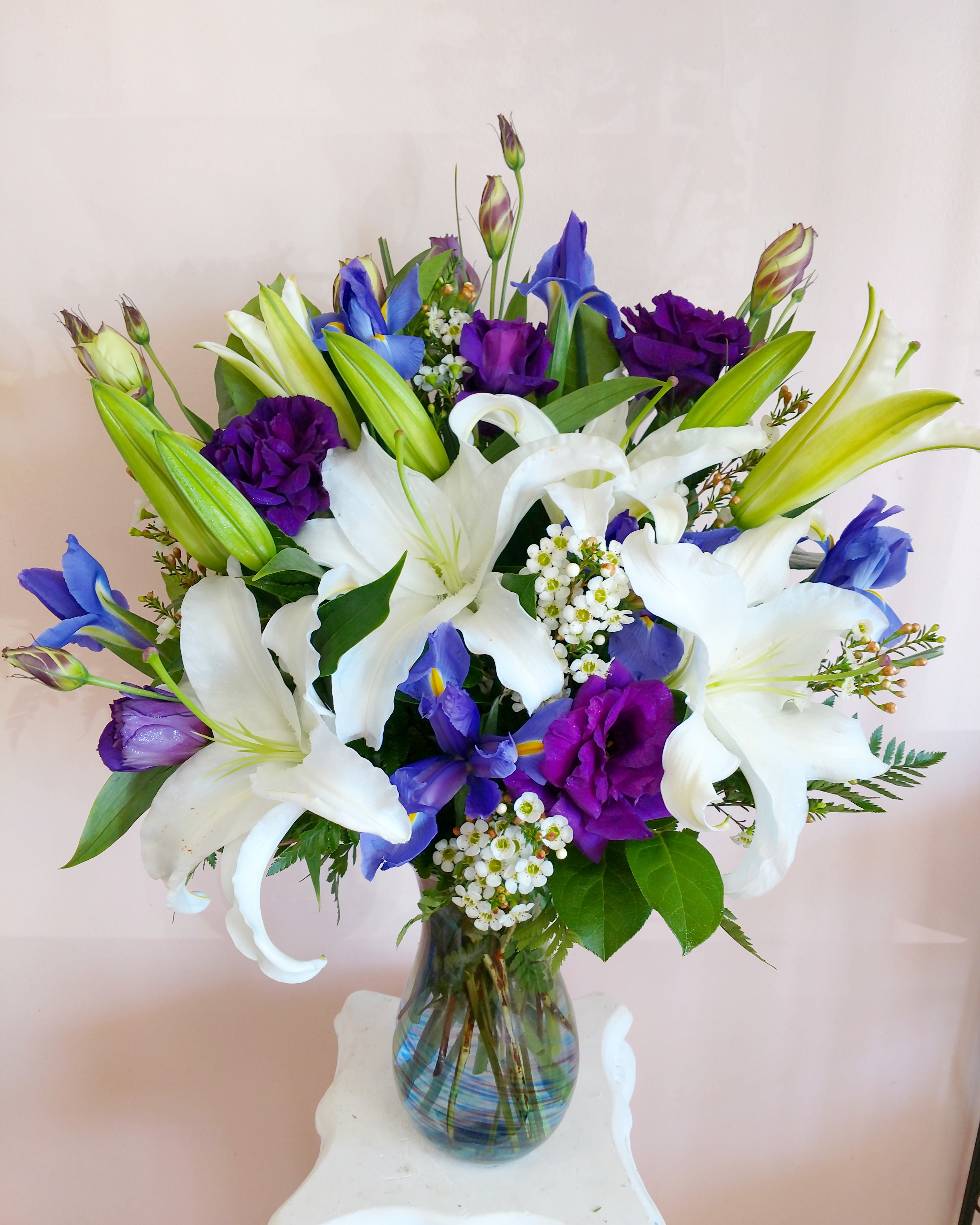 Mixed White Flowers Bouquet
