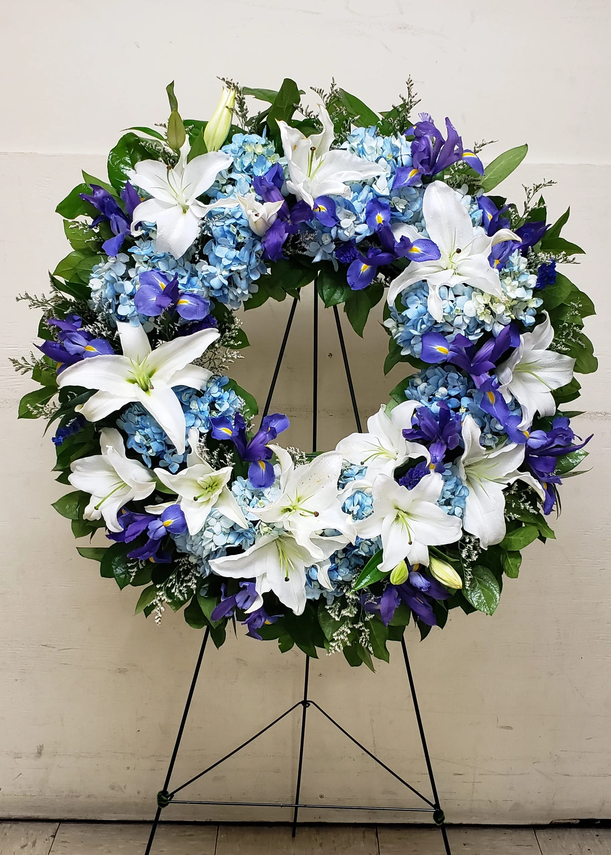 [TT-ANC144]:  FAIR WINDS WREATH - FAIR WINDS WREATH BY TWIN TOWERS FLORIST IN ARLINGTON VA