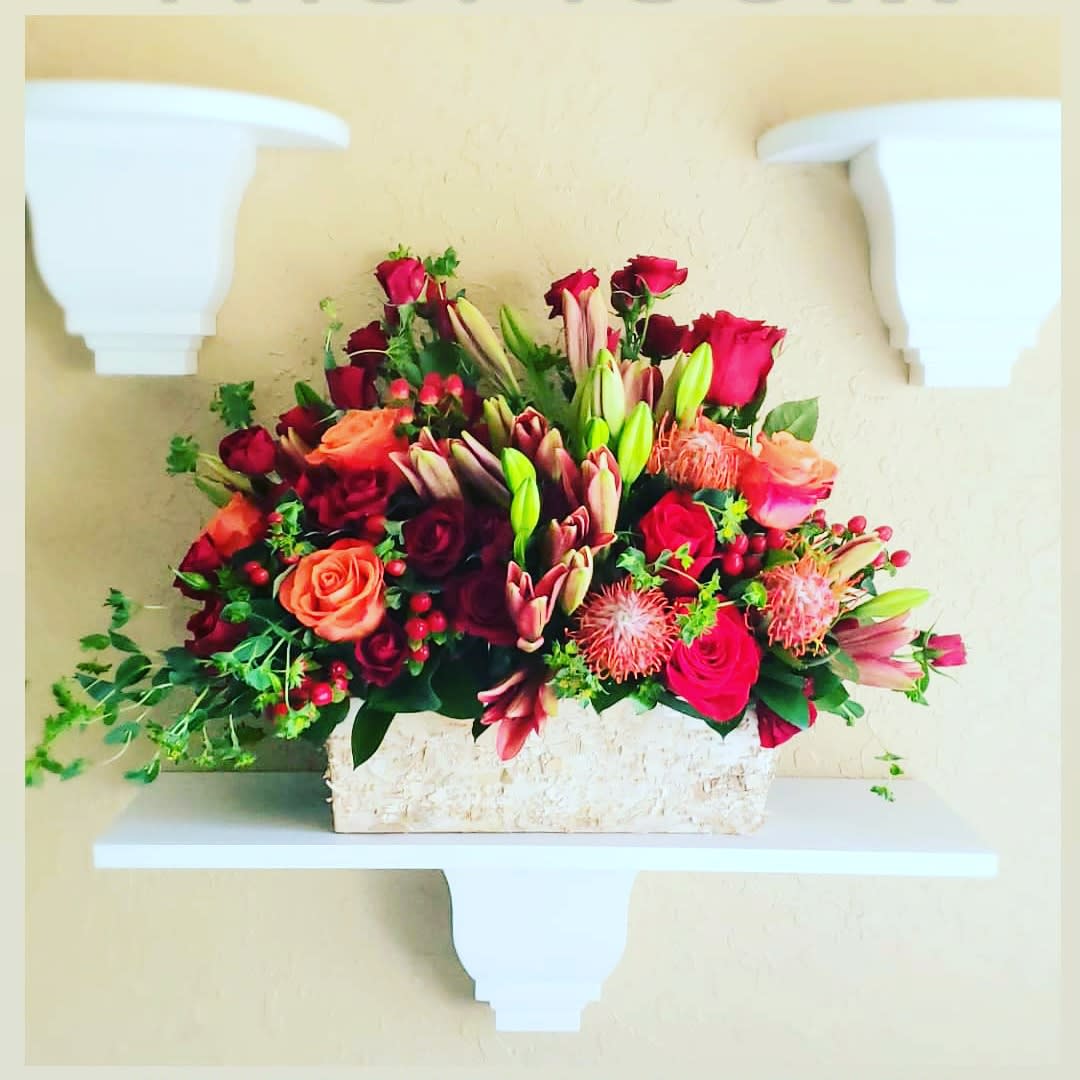 Valentine Love trio Bundle Valentine Love trio Bundle - Whoever you’re sending this to will smile with seasonal joy upon receiving this abundant box of seasonal blooms. With Choclate and Bear Substitutes may be required Holiday will have substitutes at value: Mothers Day Valentines Christmas Easter
