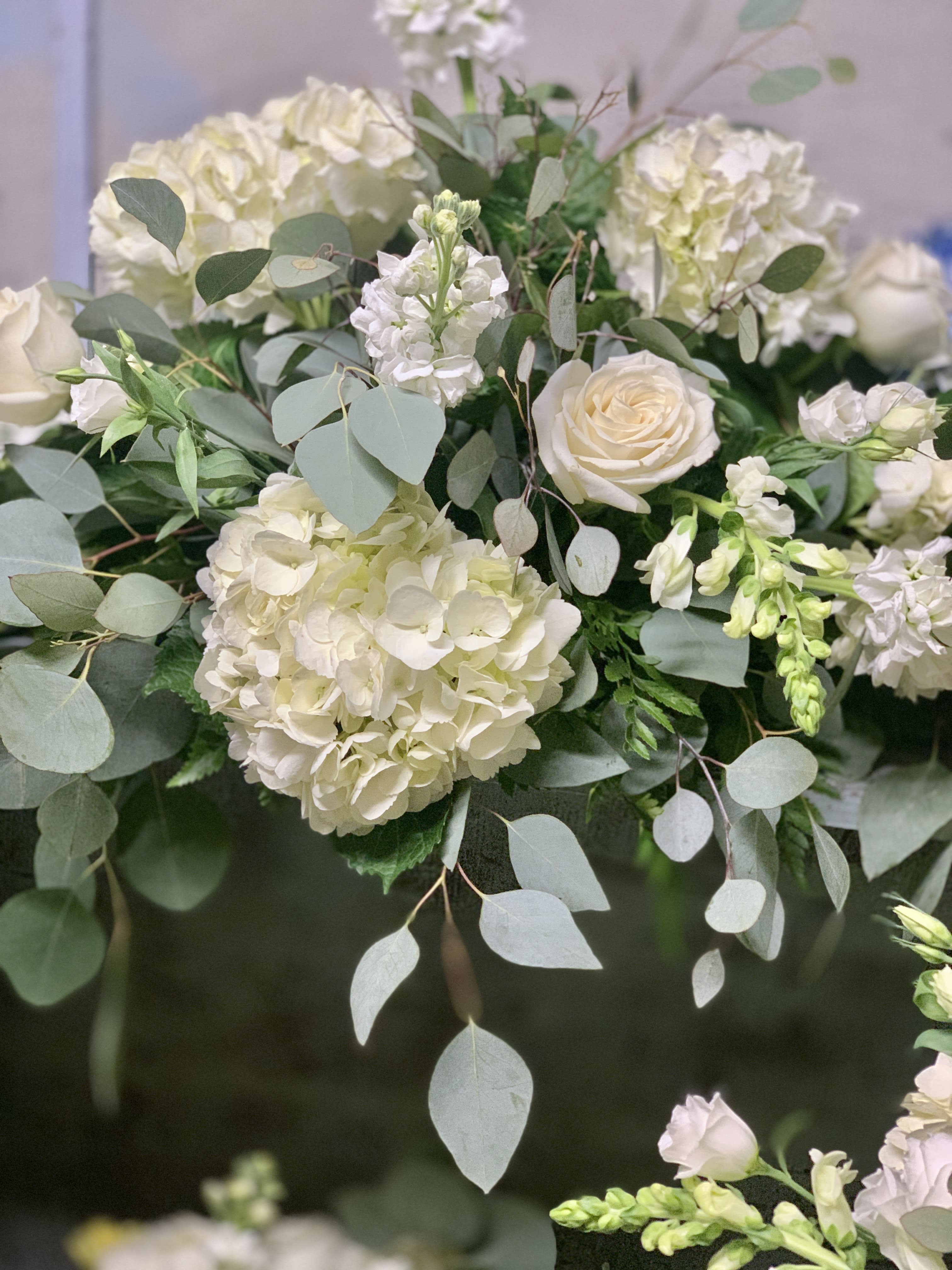 Simply White - Keep it simple!  This simply white arrangement is a Sunnyside Specialty created by the talented florists at Sunnyside Garden.  So versatile it is the perfect choice for just about any occasion...wedding, birthday, anniversary, romance or just because!  