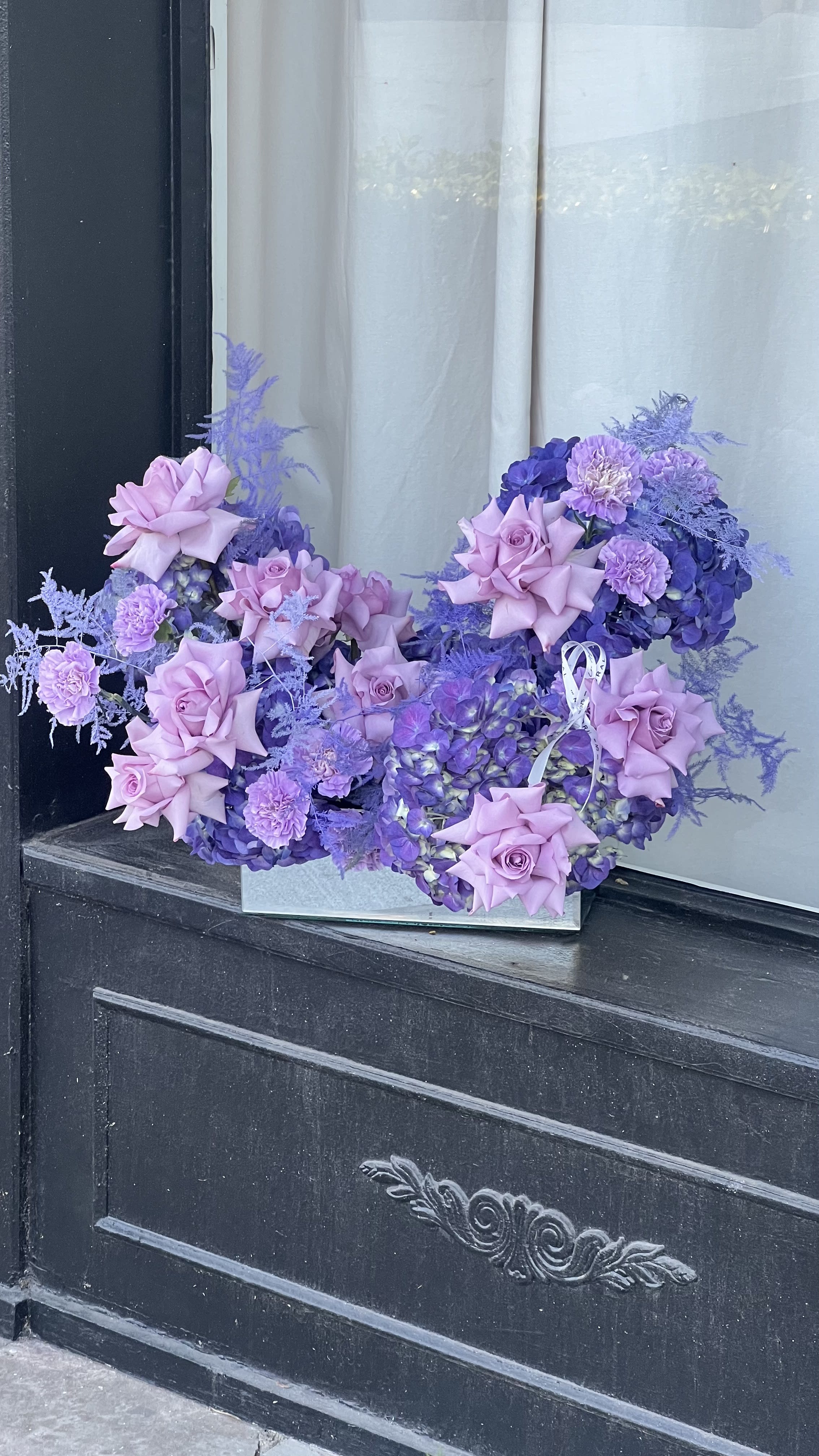 NO. 529 - Purple dream - beautiful purple arrangement in a glass vase