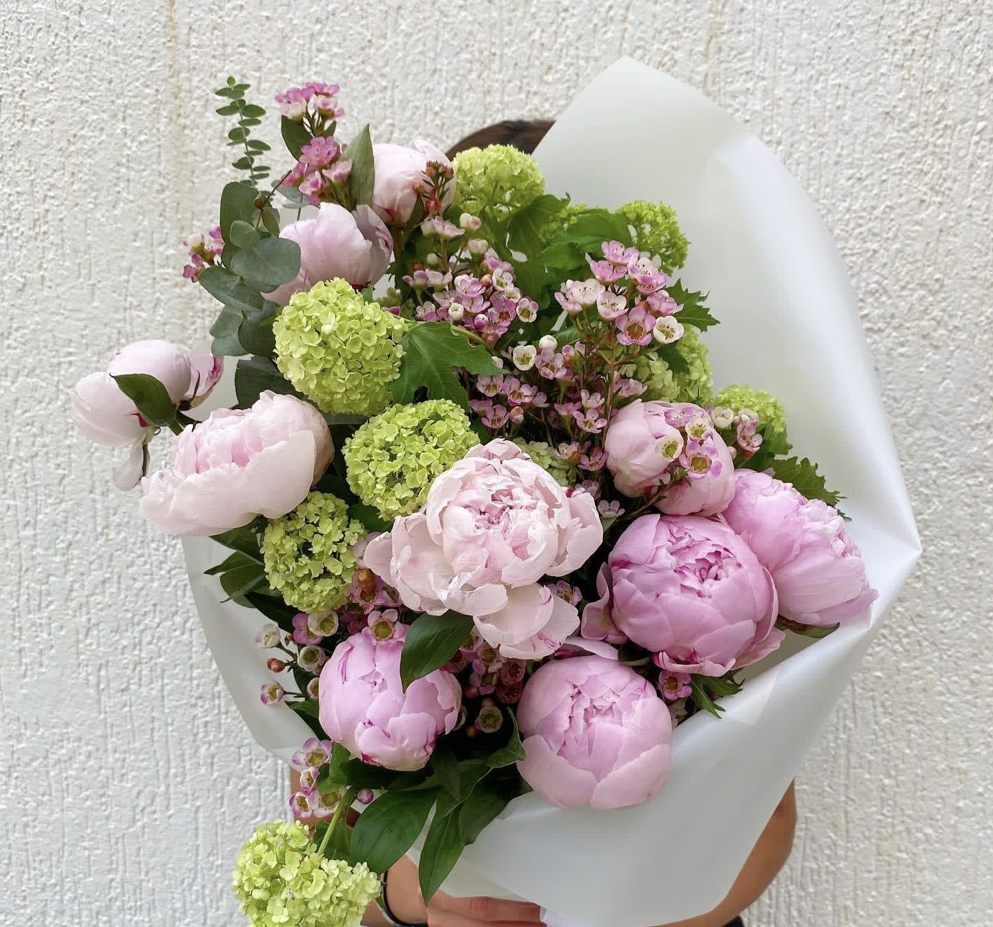 Peonies bouquets deals