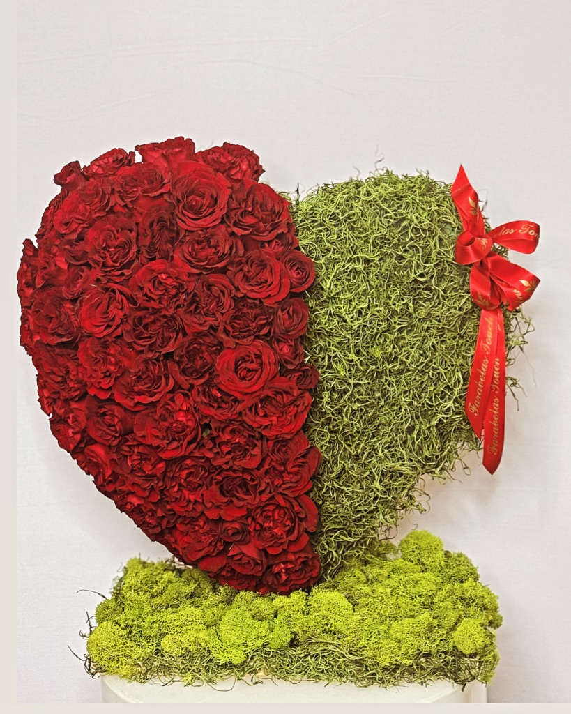 Hart - My oh, my! What red roses do to one's eyes. Show the special someone in your life how much you care with timelessly beautiful red roses. Known globally as a classic demonstration of love and dedication, gifting these fresh flowers will not only speak for themselves but for you, too!
