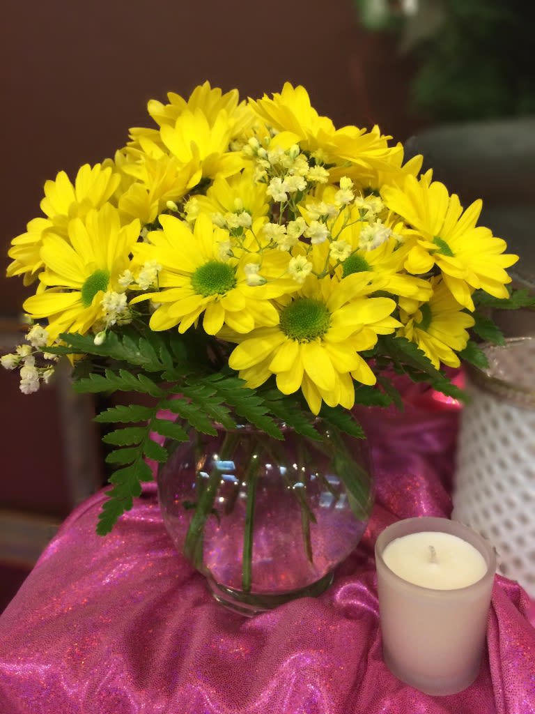 Yellow Daisy Bowl - The sweet sunny smile of yellow daisies. Perfect for any occasion. Whether for a thank you, a get well of even a just because, this adorable arrangement really stands out.  We are proud to deliver our flower creations to the Kenosha, Somers, and Pleasant Prairie area. With over 55 years of combined flower design experience in Kenosha, Wisconsin, A Summer's Garden Florist and Gifts is the perfect choice for the freshest flowers, the most creative design, and exceptional customer service.