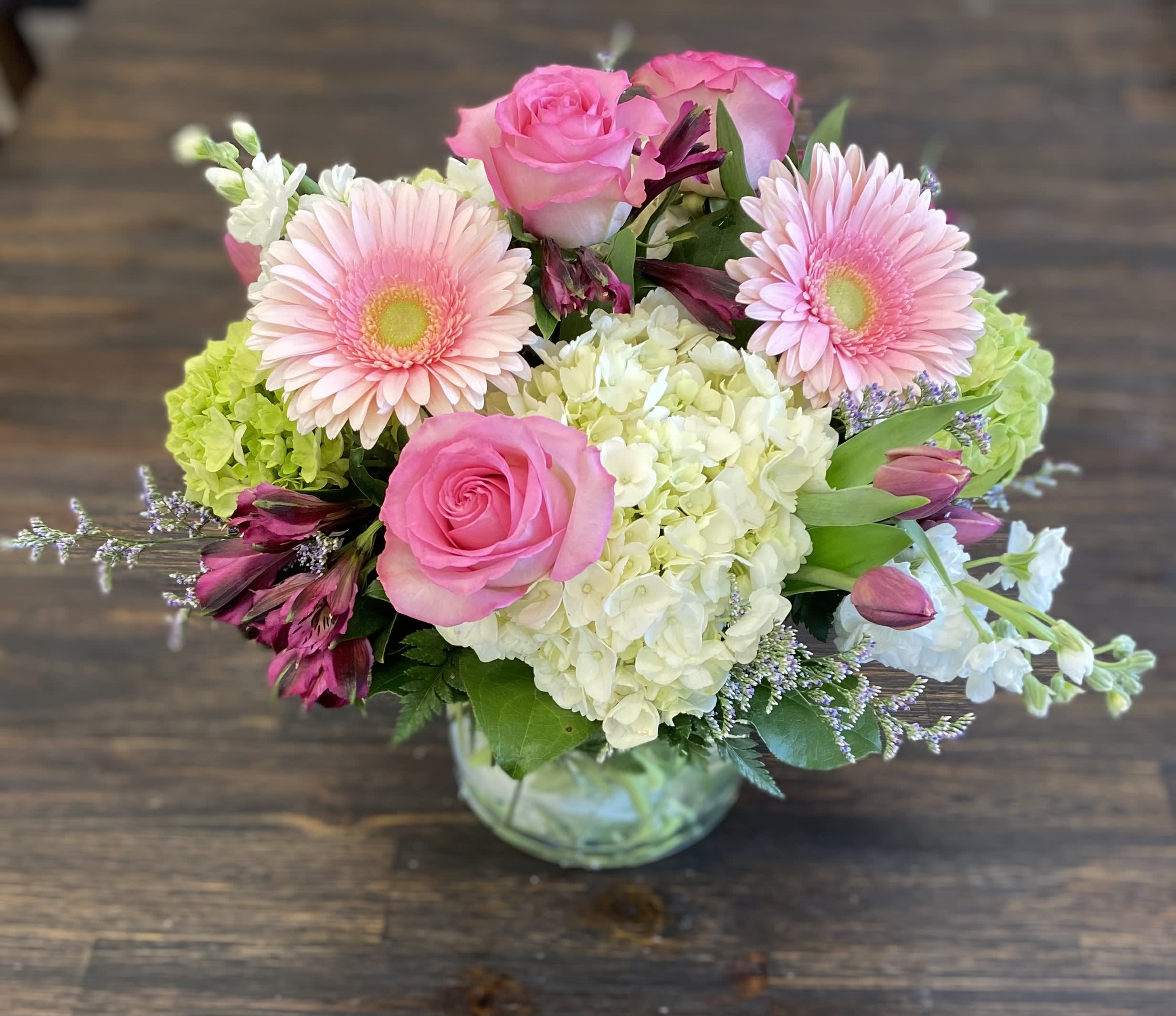 Pink and white delight - beautiful glass vase packed with gorgeous pink &amp; white flowers (Roses, Hydrangea, Tulips)