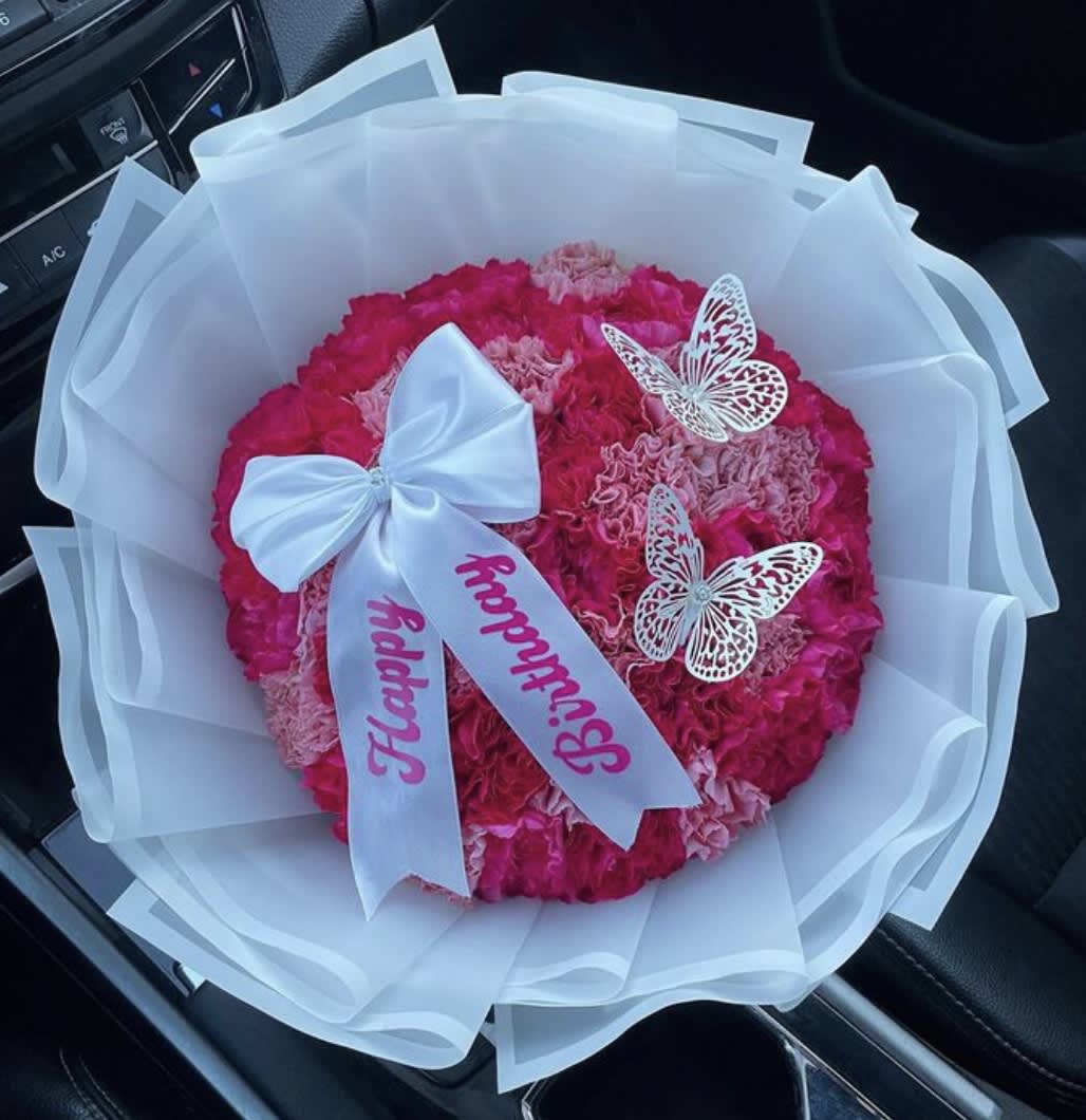 Happy Birthday Beutiful - White and pink Carnations 