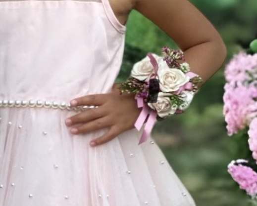 Children's wrist corsage outlet