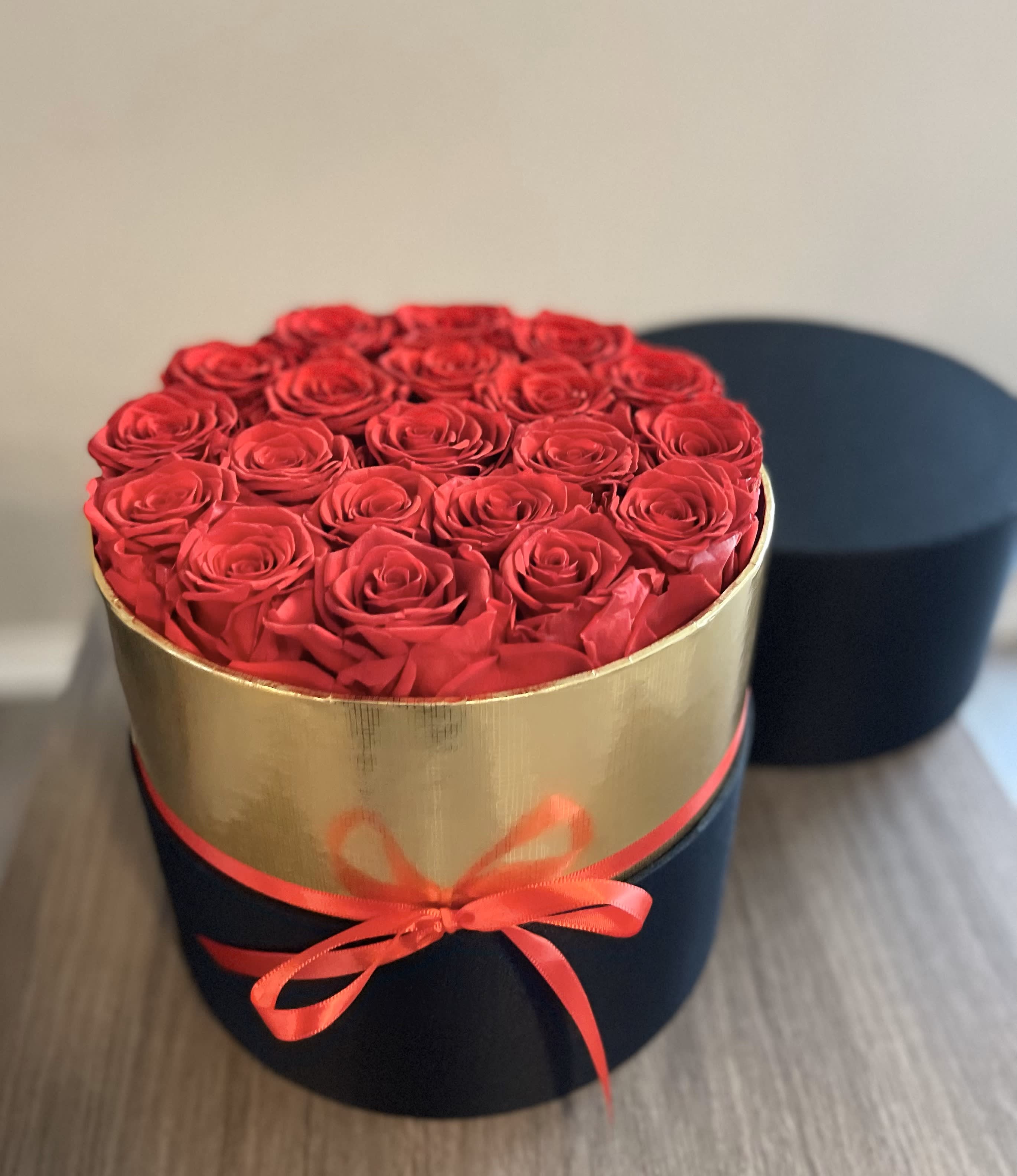  Preserved  20 Red Roses Large Cylinder Box - Stunning cylinder shaped box that contains 20 real preserved red roses that last two years or longer 