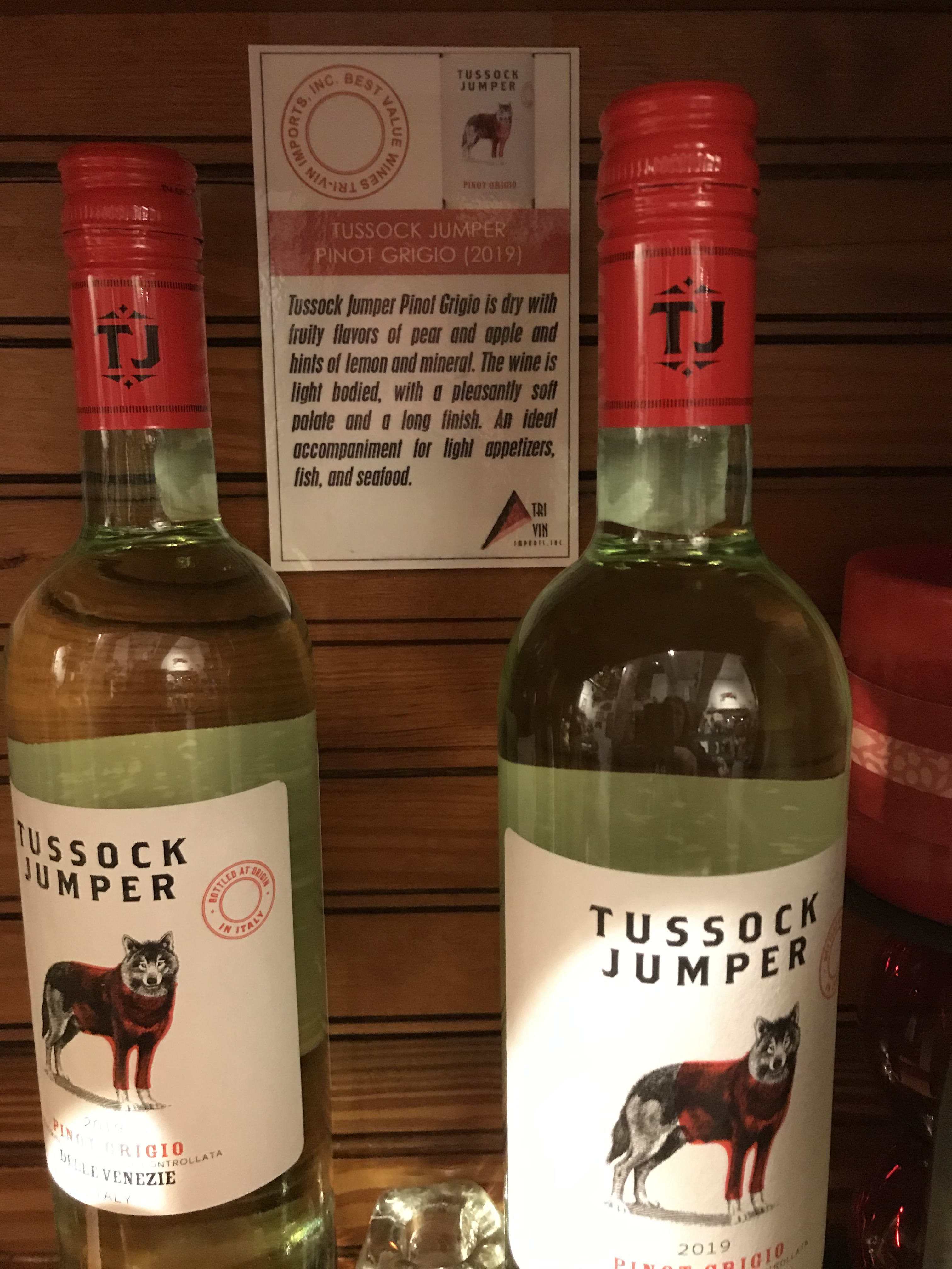  Pinot Grigio - Tussock Jumper Pinot Grigio from Italy, flavors of apple, pear and pineapple