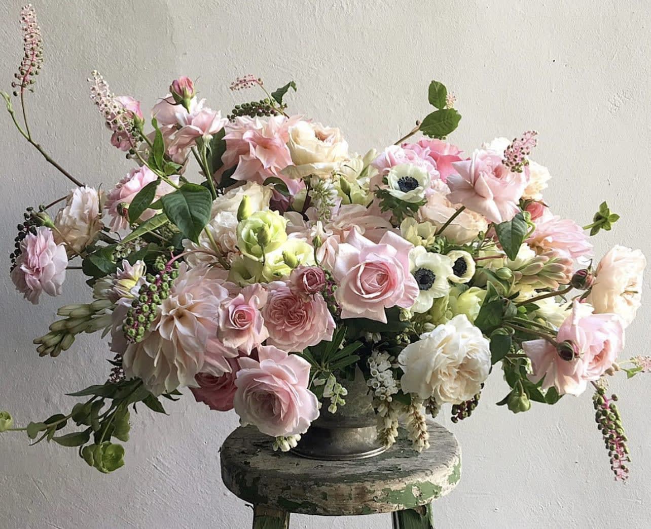 Valentine on sale floral arrangements