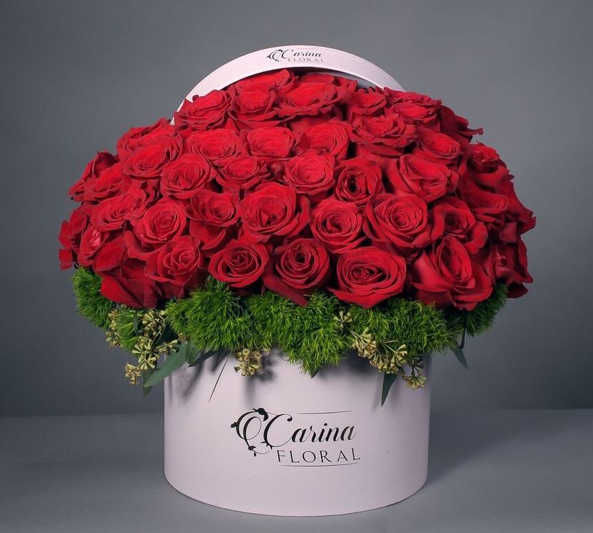 Signature Box of Roses Signature Box of Roses - Composed of Roses. Please see price section for quantity included.